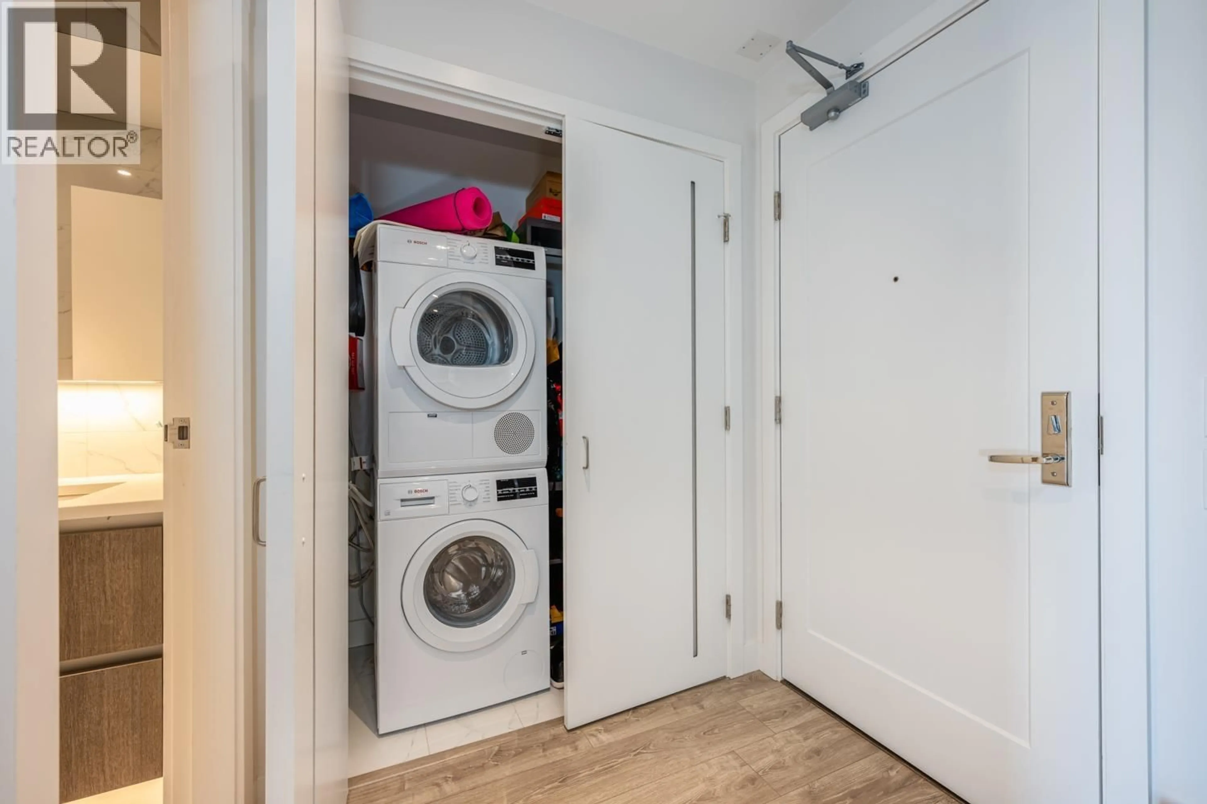 Laundry room for 1113 - 8133 COOK ROAD, Richmond British Columbia V6Y0L7