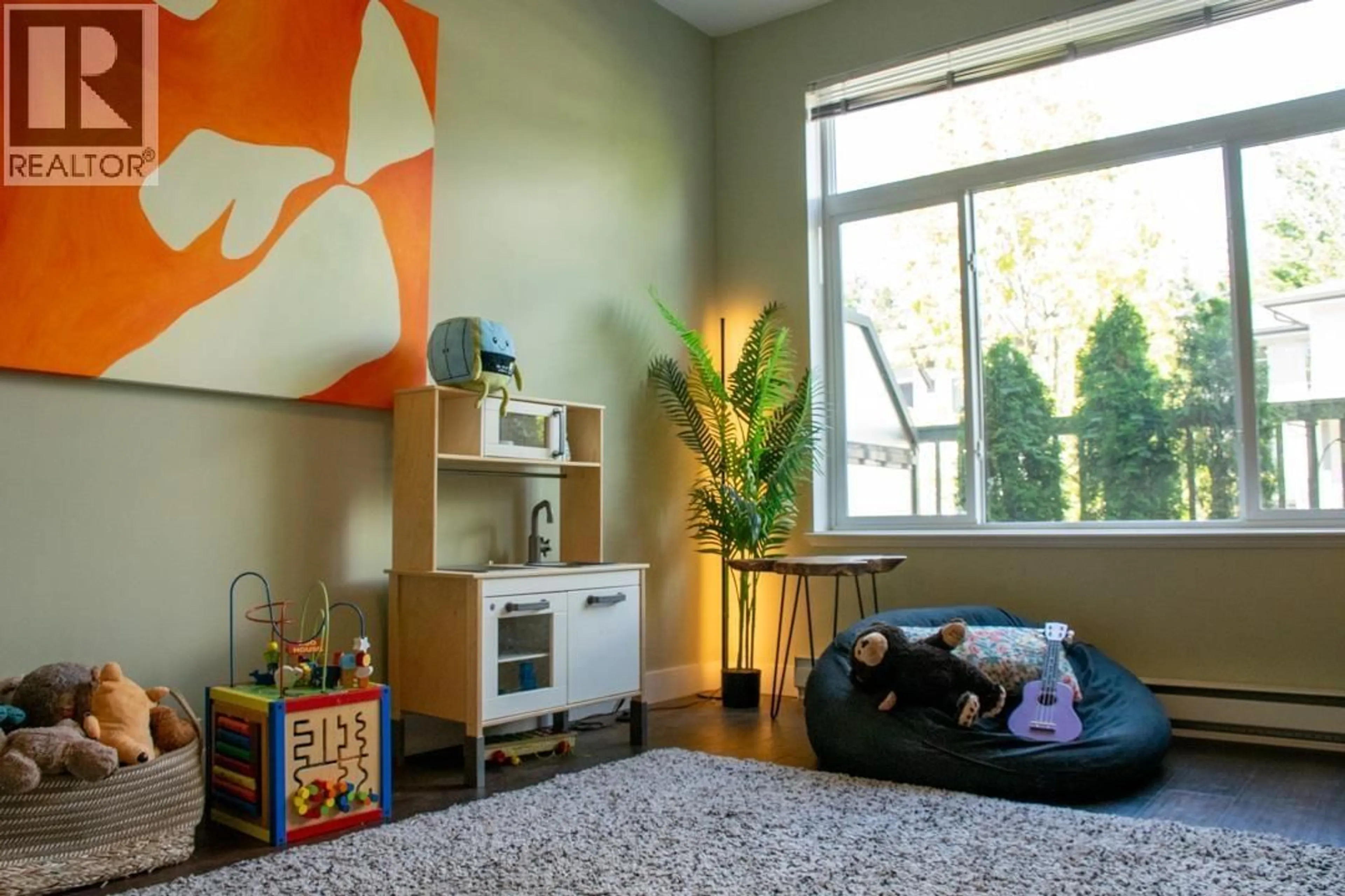 A pic of a room for 2 - 40632 GOVERNMENT ROAD, Squamish British Columbia V8B0M7