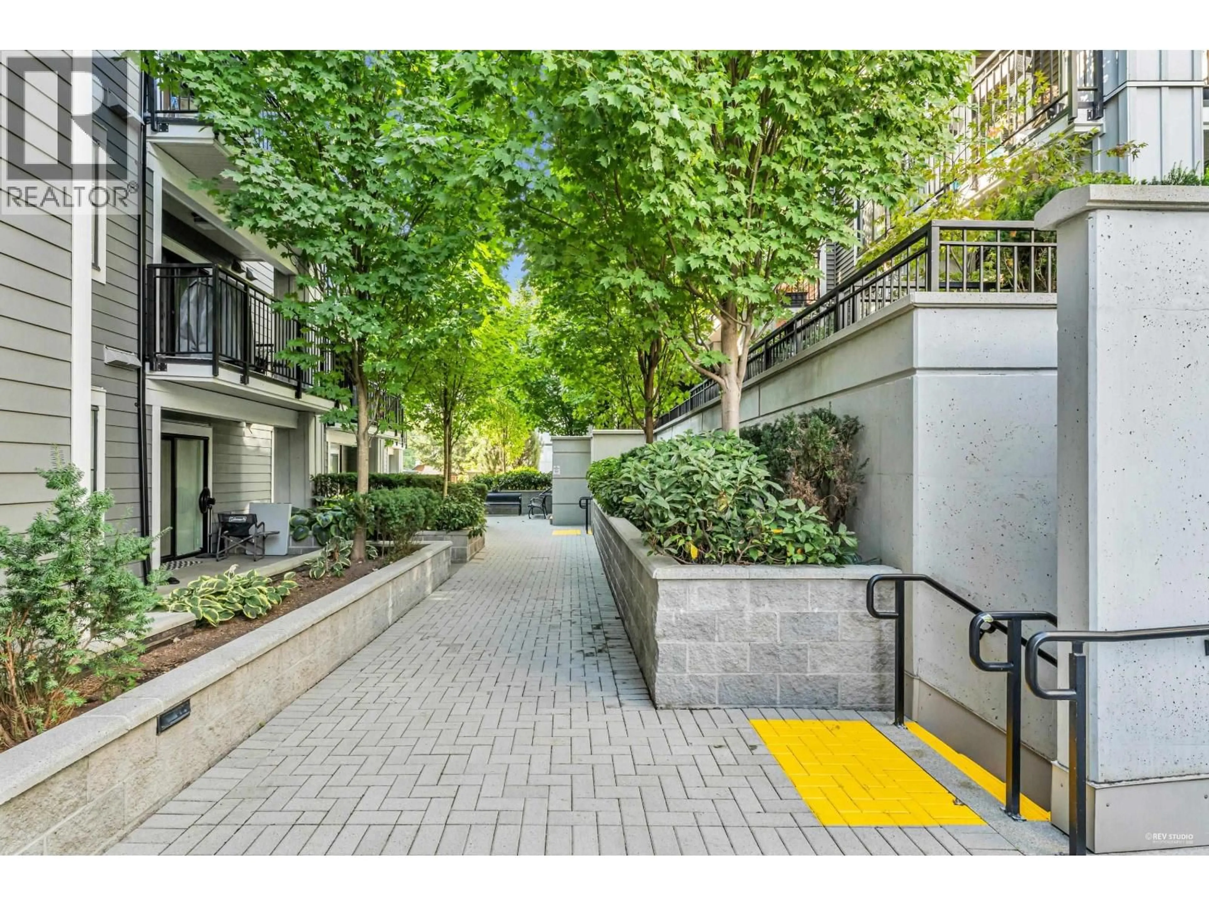 Patio, street for 310 - 202 LEBLEU STREET, Coquitlam British Columbia V3K4L6