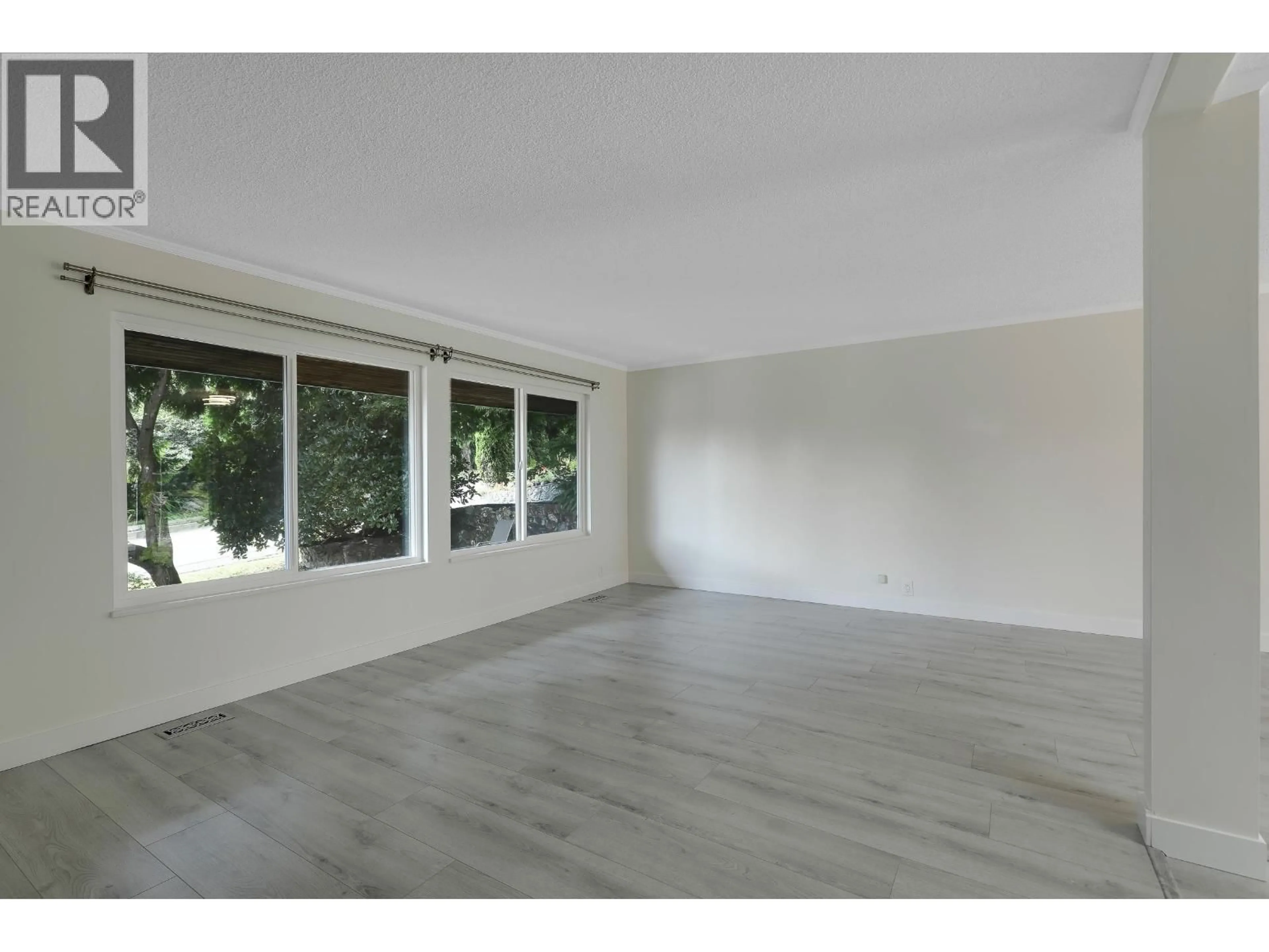 A pic of a room for 732 29TH STREET, North Vancouver British Columbia V7K1B3