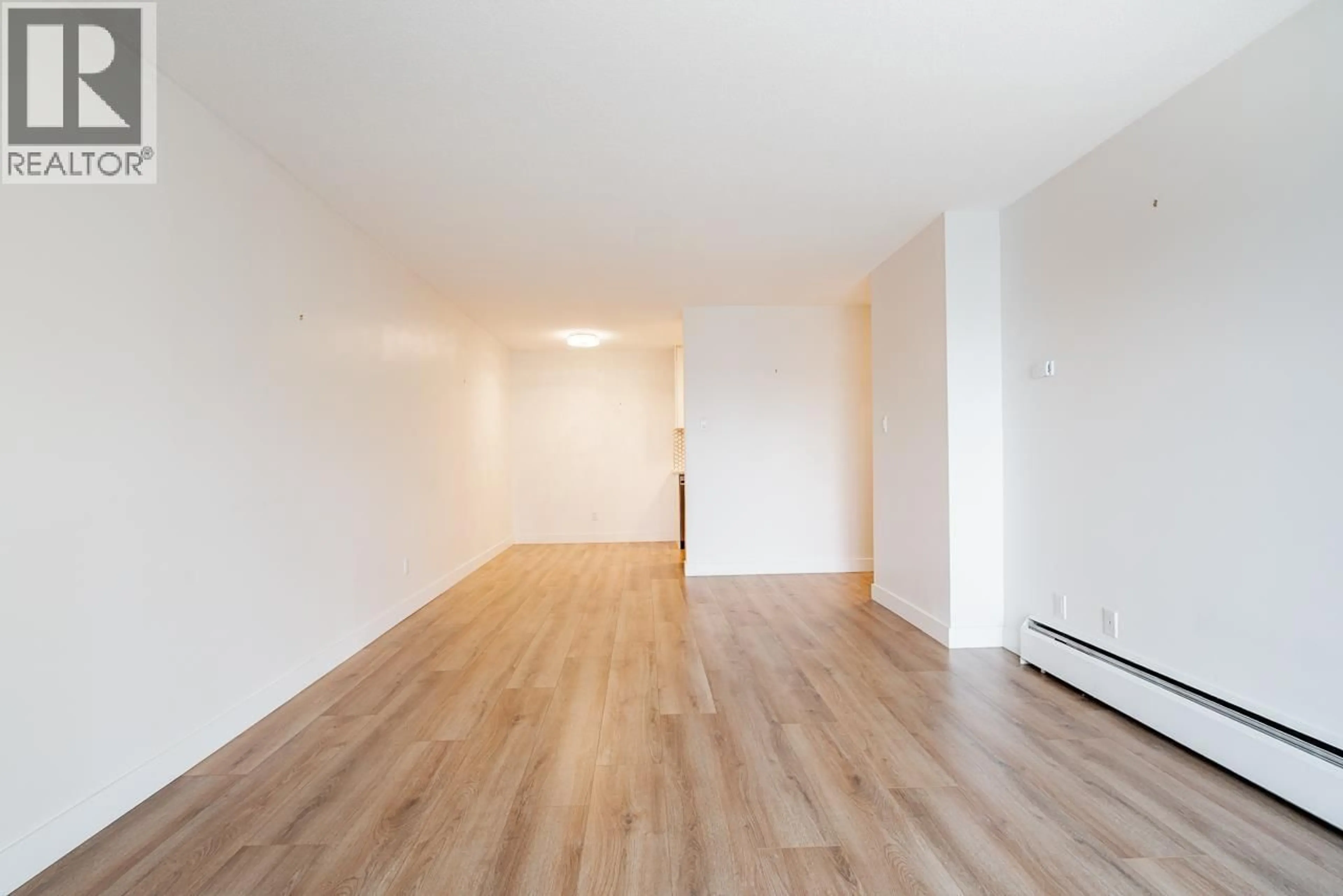 A pic of a room for 306 - 505 NINTH STREET, New Westminster British Columbia V3M3W6