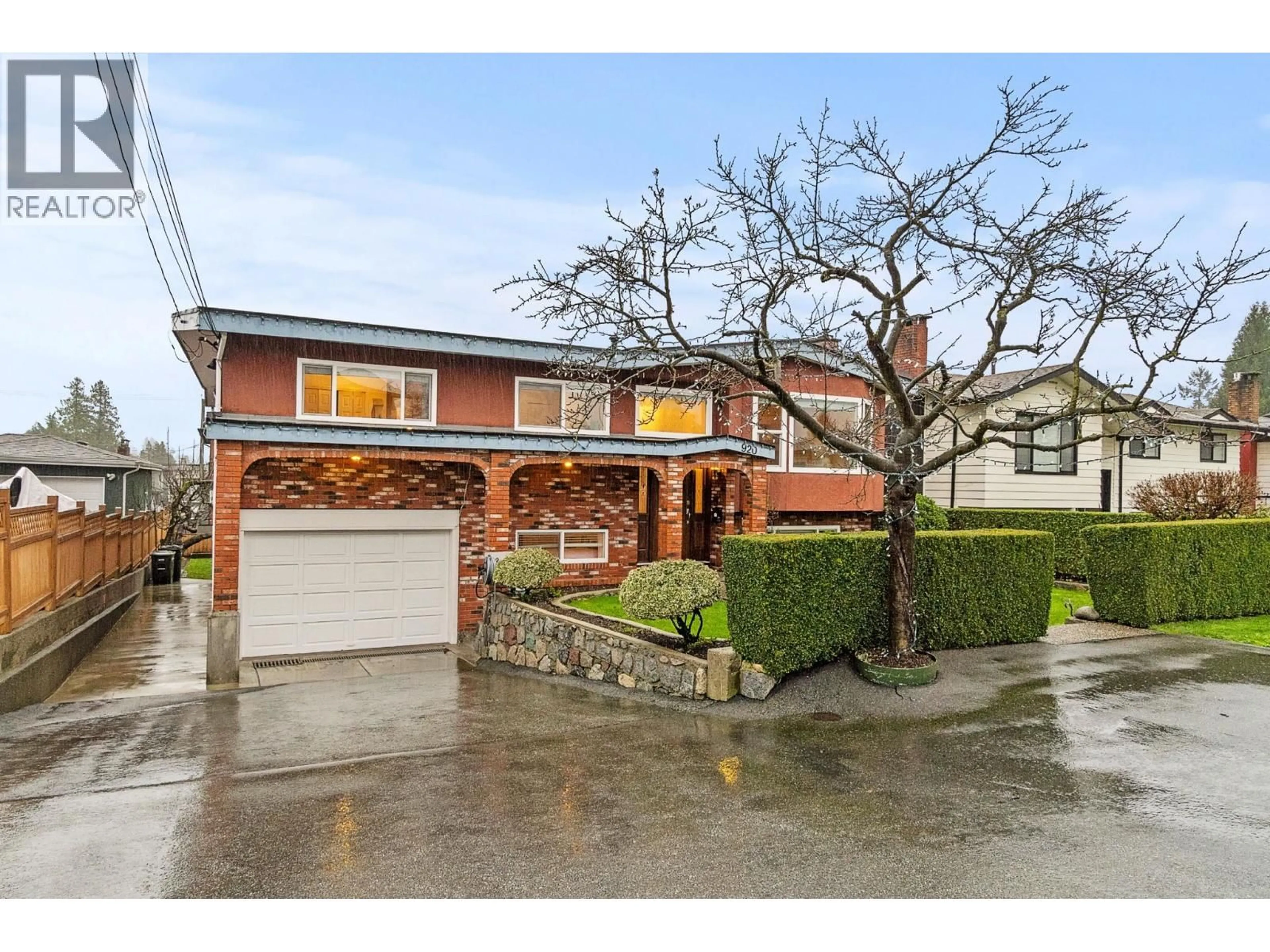 Home with brick exterior material, street for 920 GROVE AVENUE, Burnaby British Columbia V5B4G7