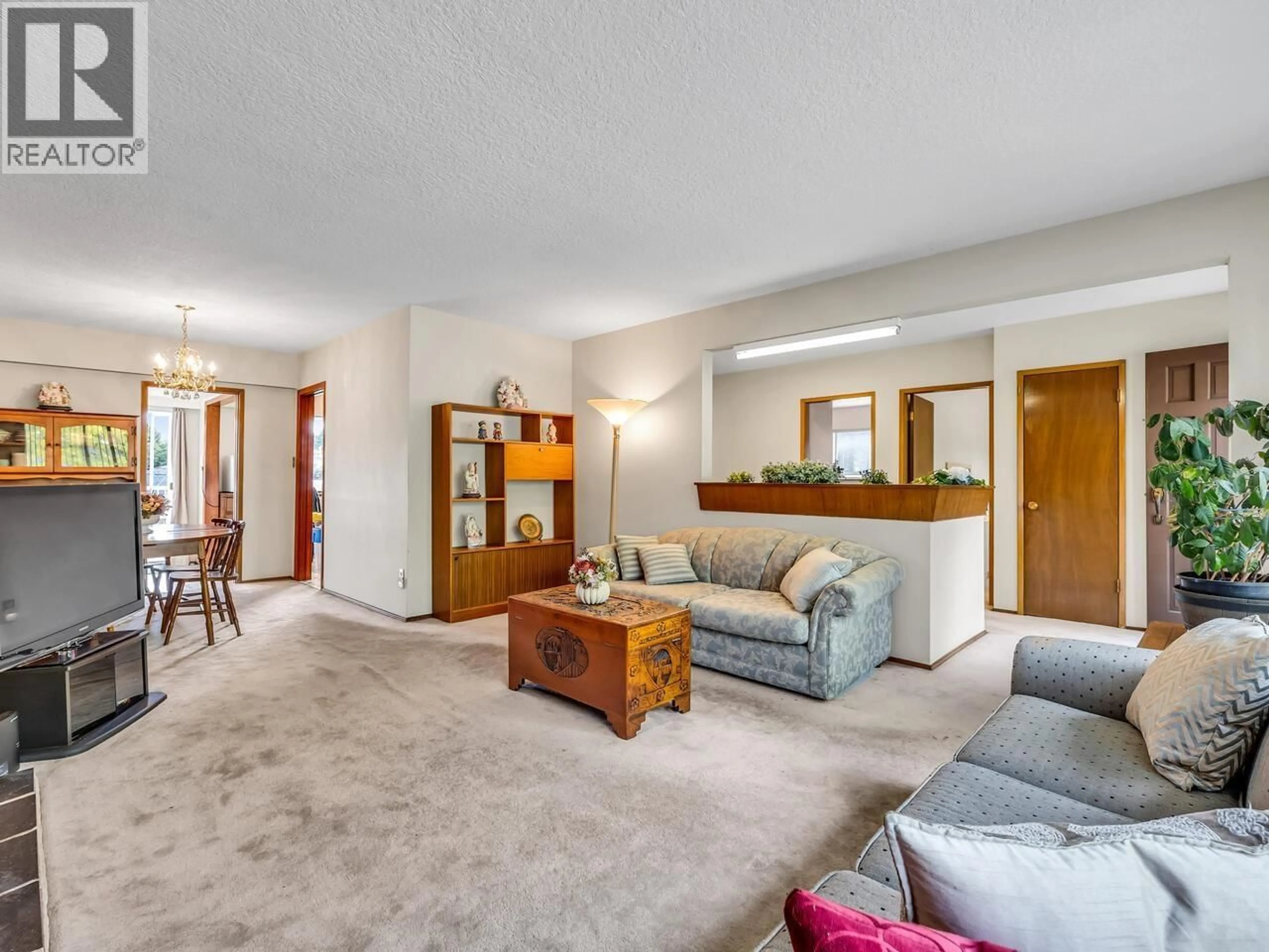 Living room with furniture, unknown for 6036 KNIGHT STREET, Vancouver British Columbia V5P2V5