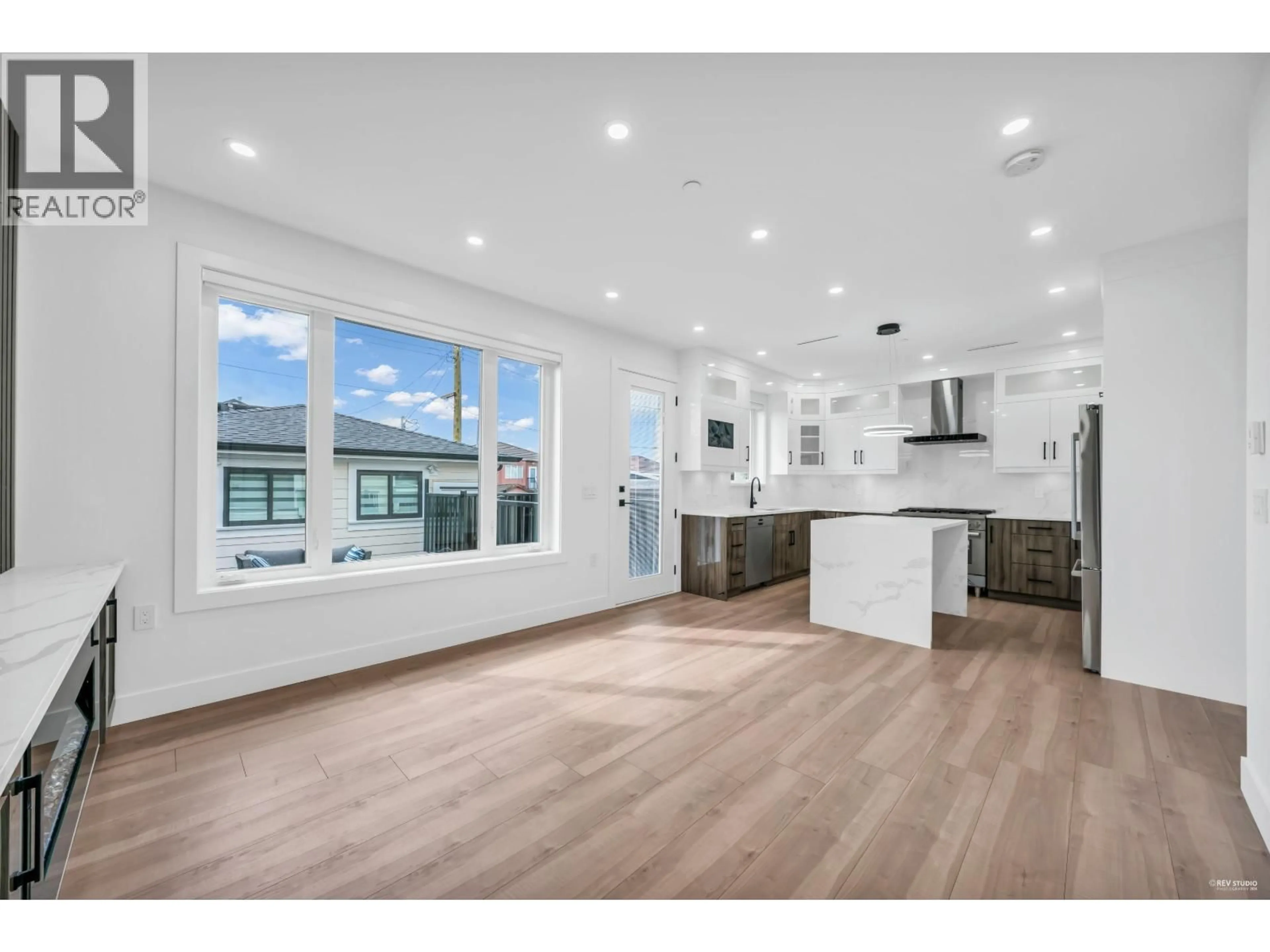 Open concept kitchen, unknown for 2 - 3344 ADANAC STREET, Vancouver British Columbia V5K2P3