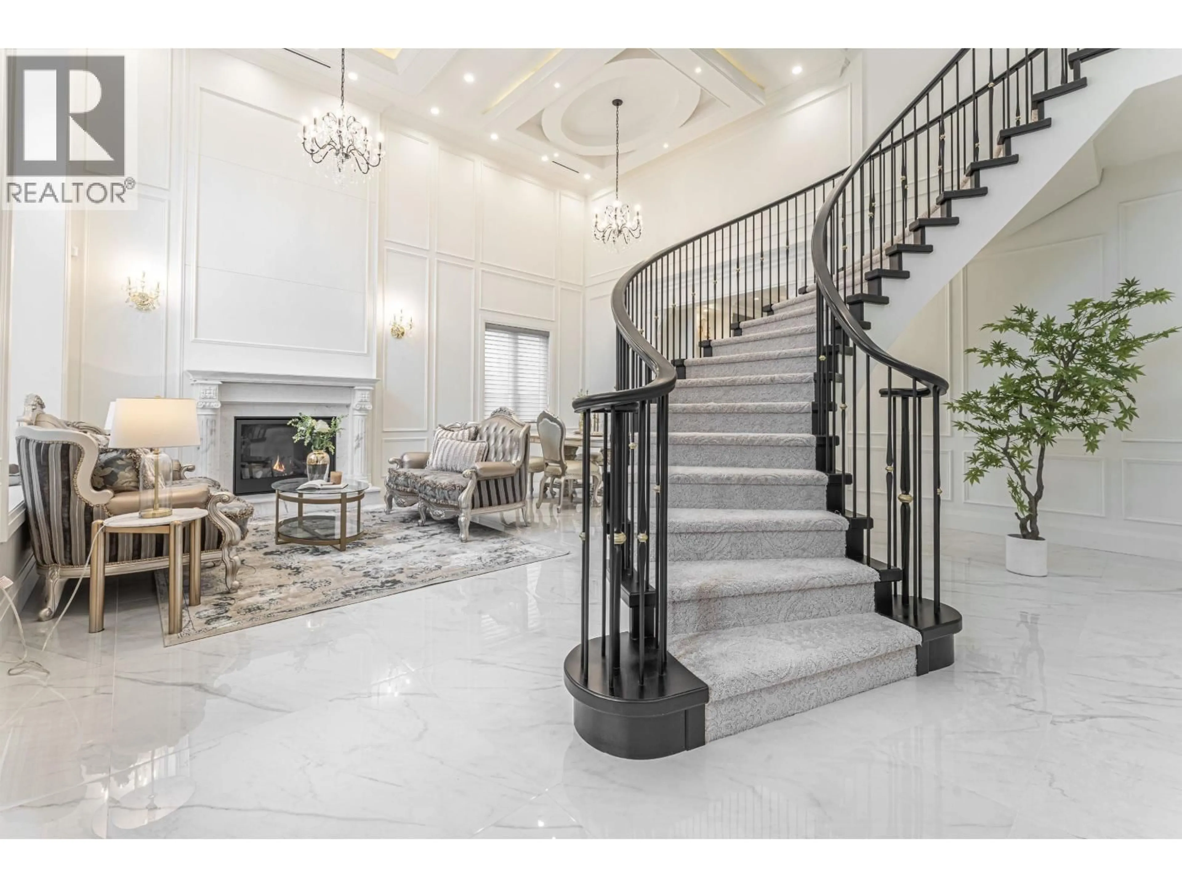 Indoor foyer for 4640 FOXGLOVE CRESCENT, Richmond British Columbia V7C2K3