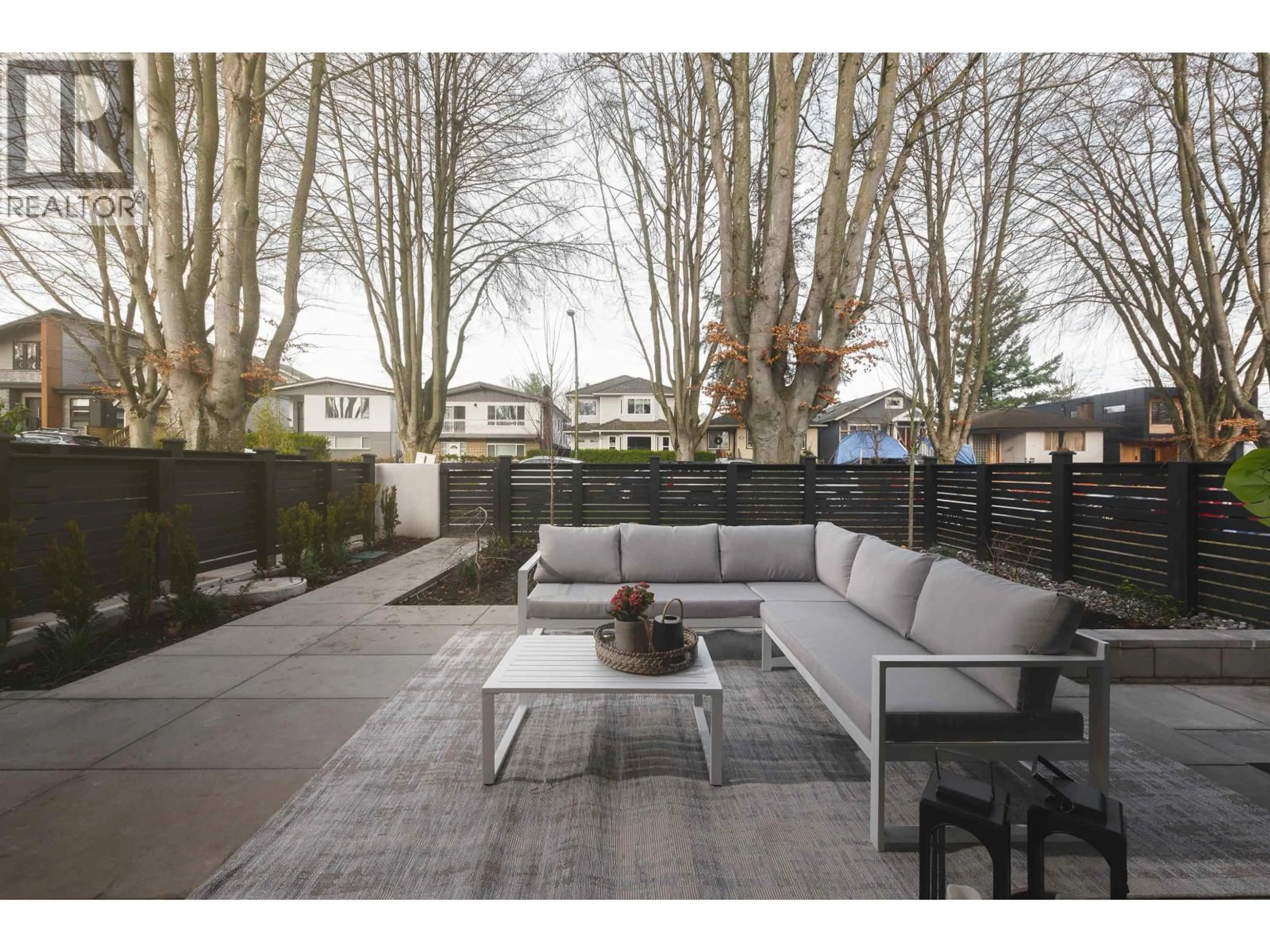 Patio, street for 1 - 58 40TH AVENUE, Vancouver British Columbia V5W1L4