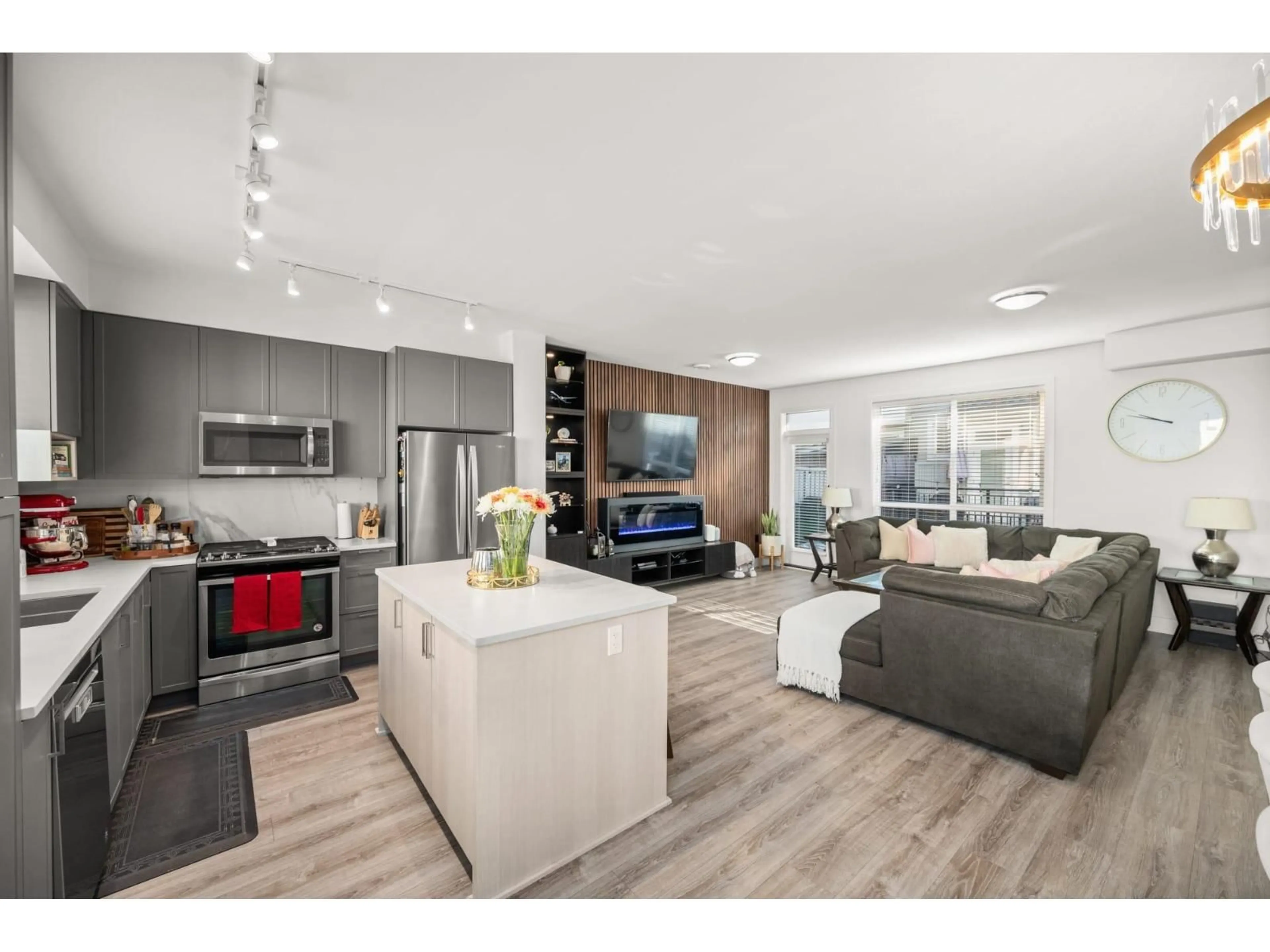 Open concept kitchen, unknown for 75 - 9718 161A STREET, Surrey British Columbia V4N6S7