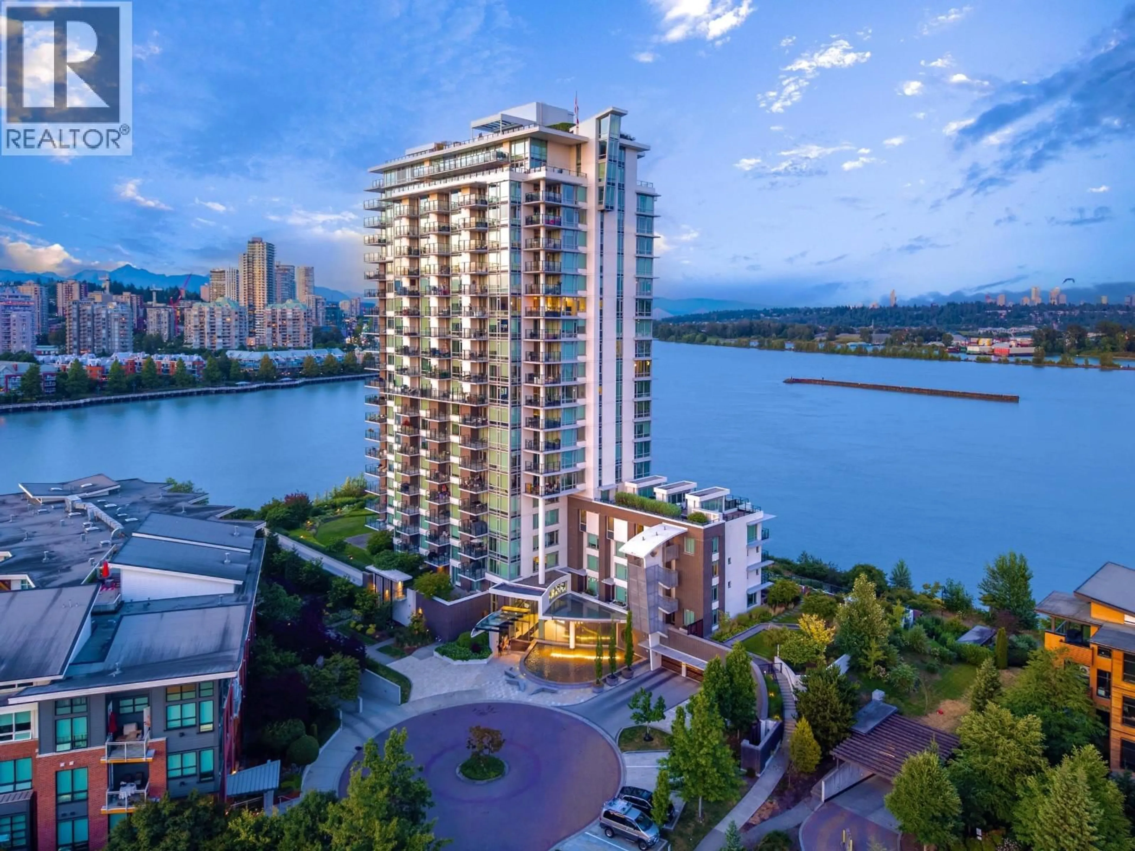A pic from outside/outdoor area/front of a property/back of a property/a pic from drone, water/lake/river/ocean view for 1501 - 210 SALTER STREET, New Westminster British Columbia V3M0J9