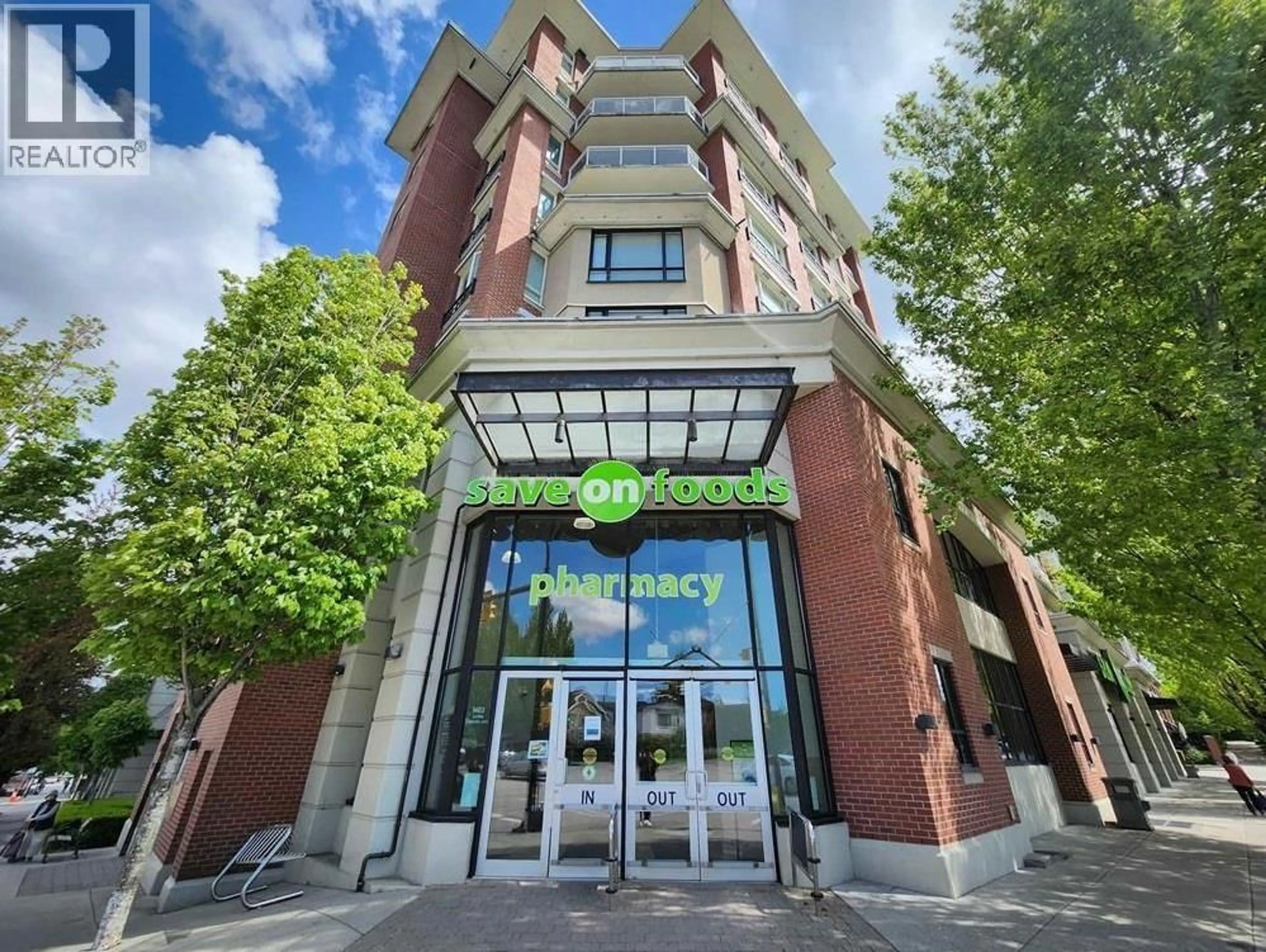 Indoor foyer for 405 - 4028 KNIGHT STREET, Vancouver British Columbia V5N5Y8