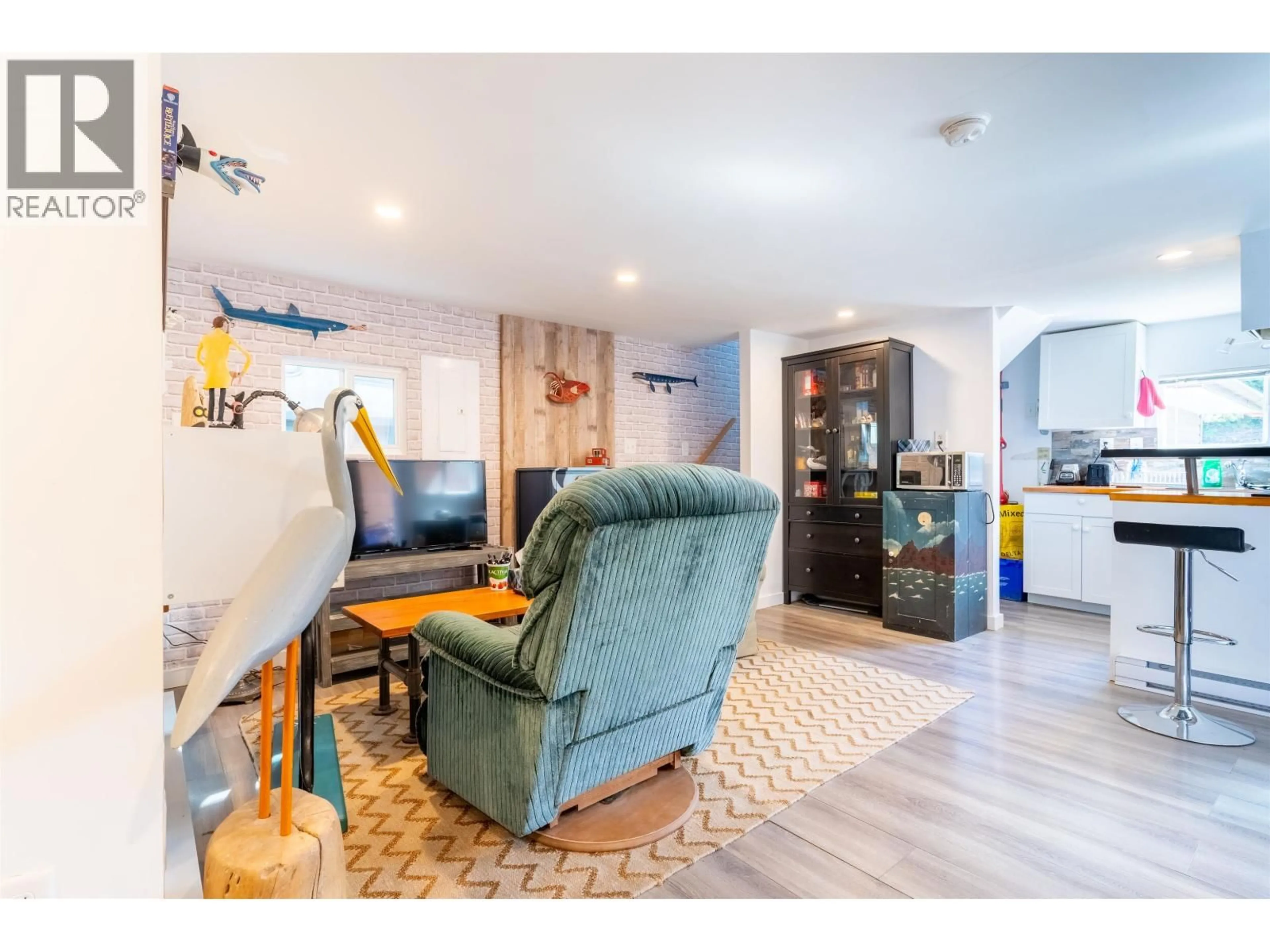 Living room with furniture, unknown for 2 - 4485 RIVER ROAD, Delta British Columbia V4K1R9