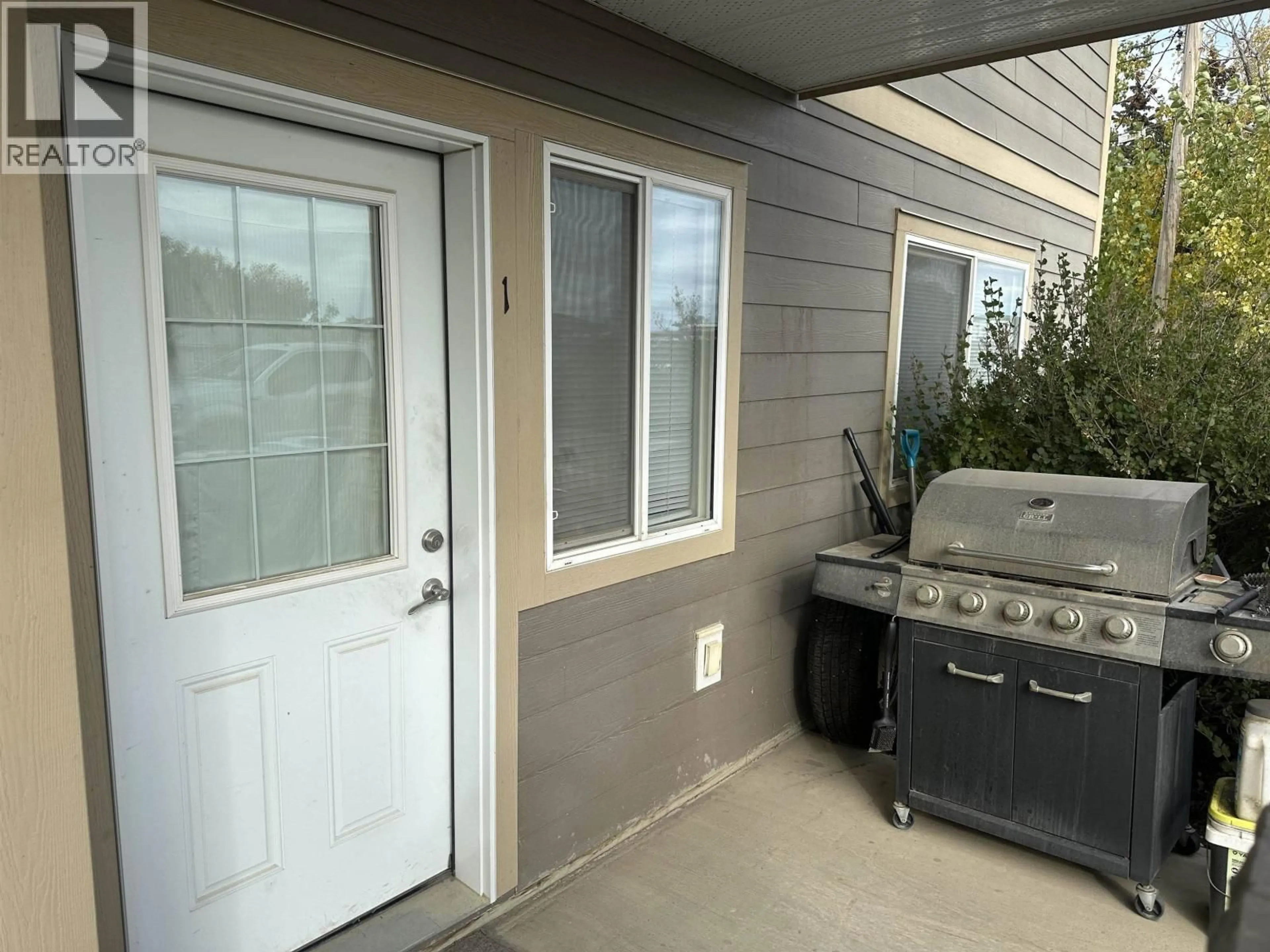 Patio, unknown for 4 - 10223 98 AVENUE, Fort St. John British Columbia V1J0B1