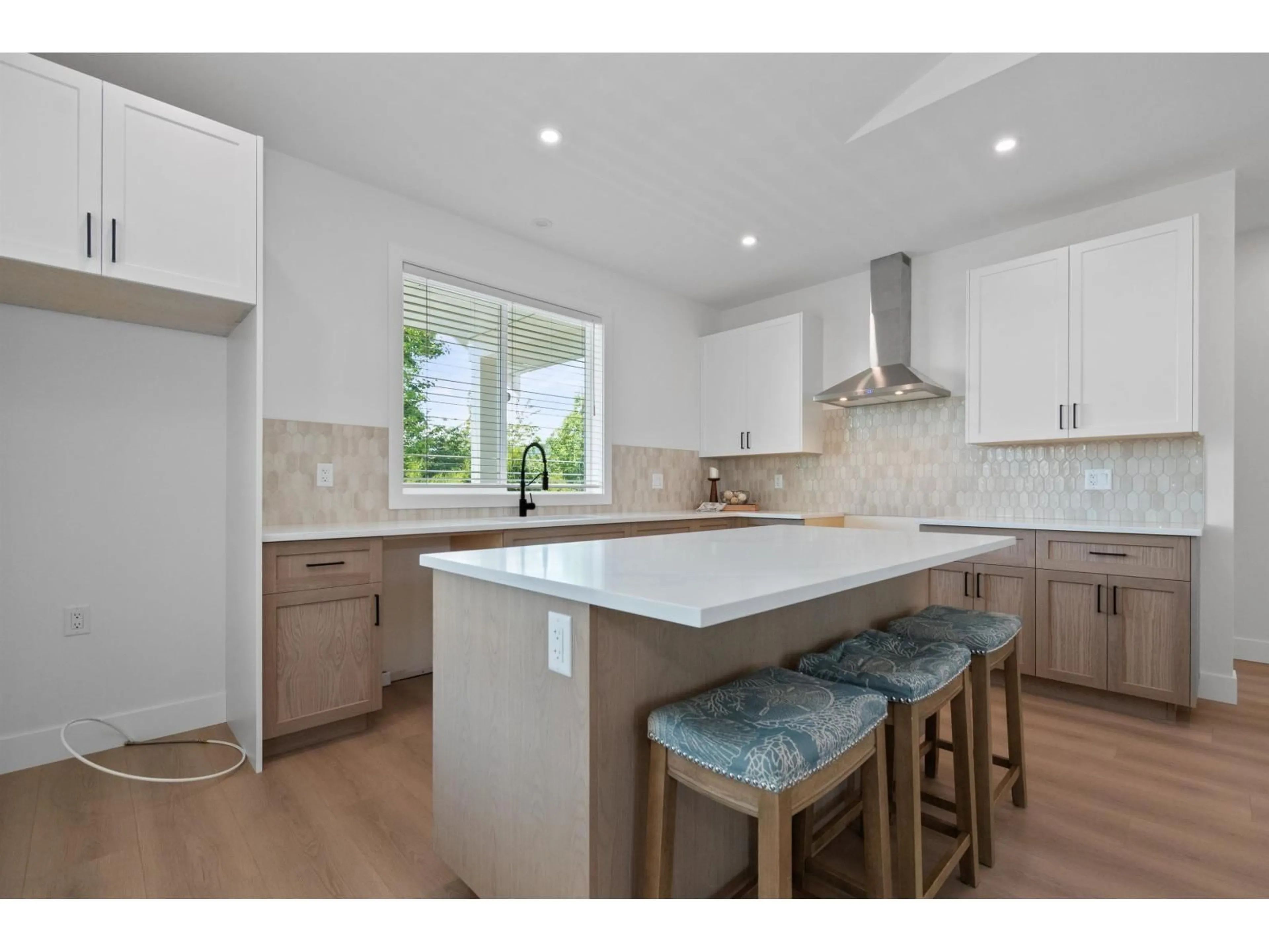 Open concept kitchen, unknown for 2 - 45314 WELLS ROAD, Chilliwack British Columbia V2R1H2