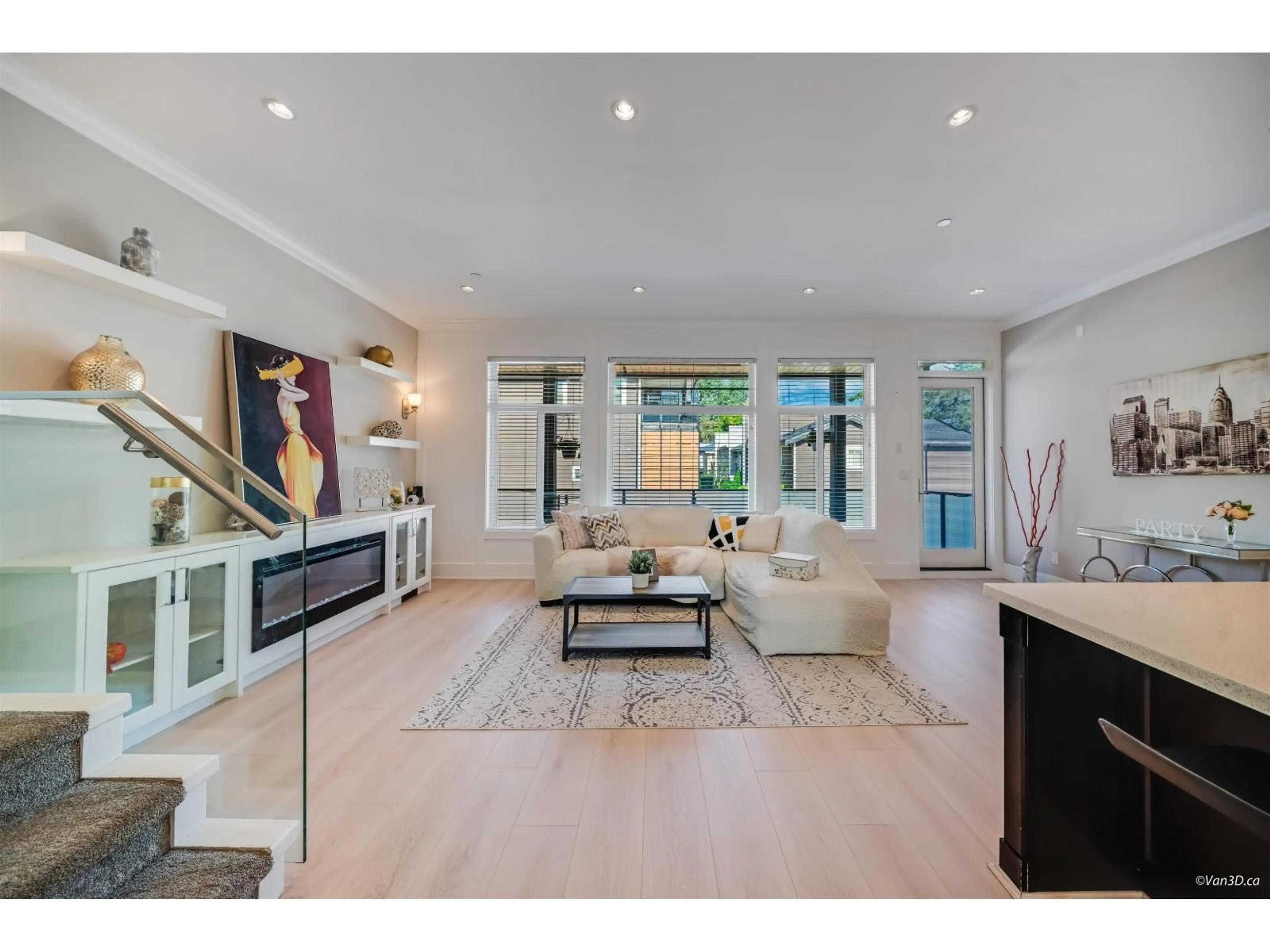 Unknown for 3 - 1426 FINLAY STREET, White Rock British Columbia V4B4L5