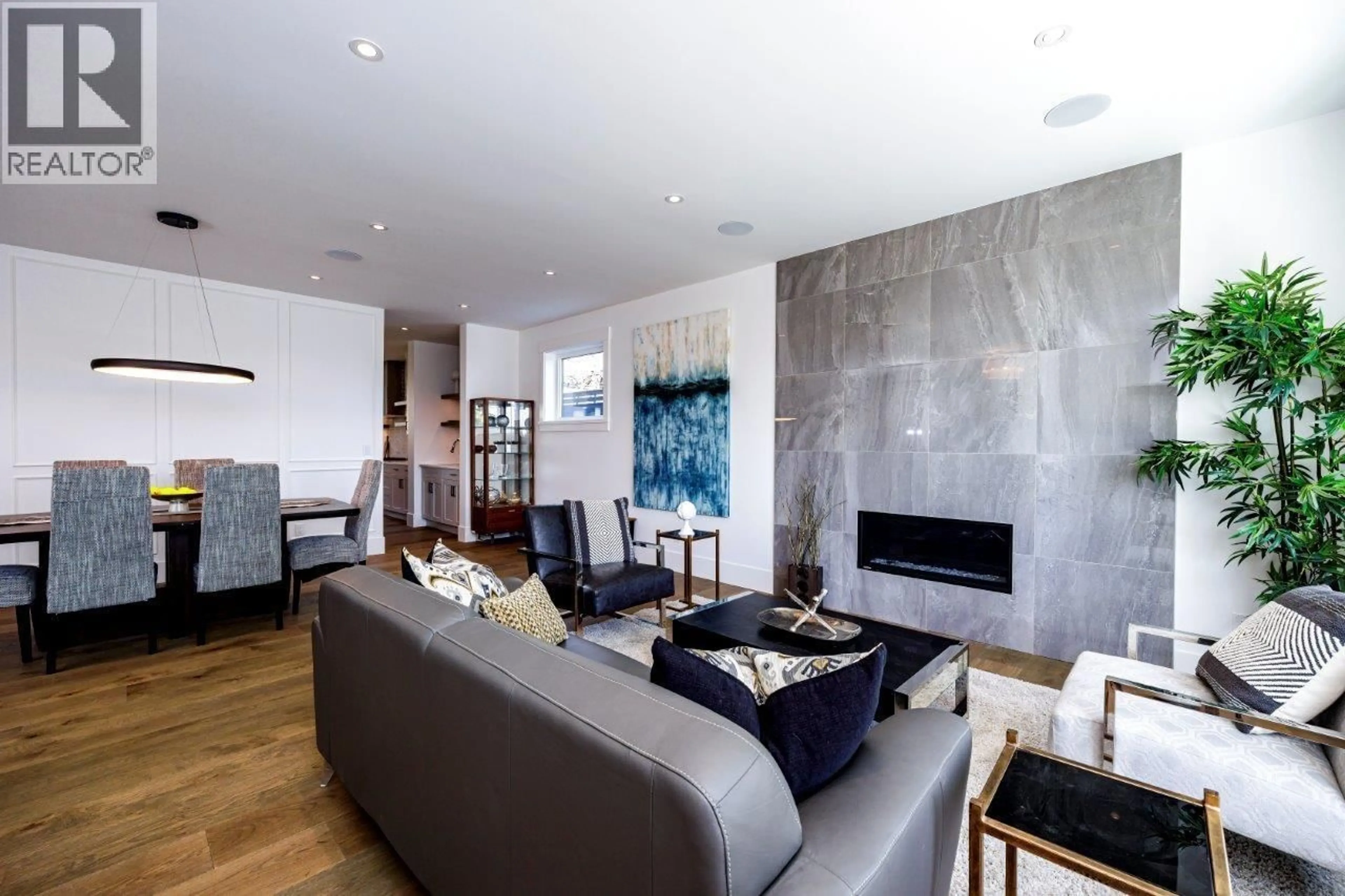 Living room with furniture, unknown for 1028 CALVERHALL STREET, North Vancouver British Columbia V7L1Y3