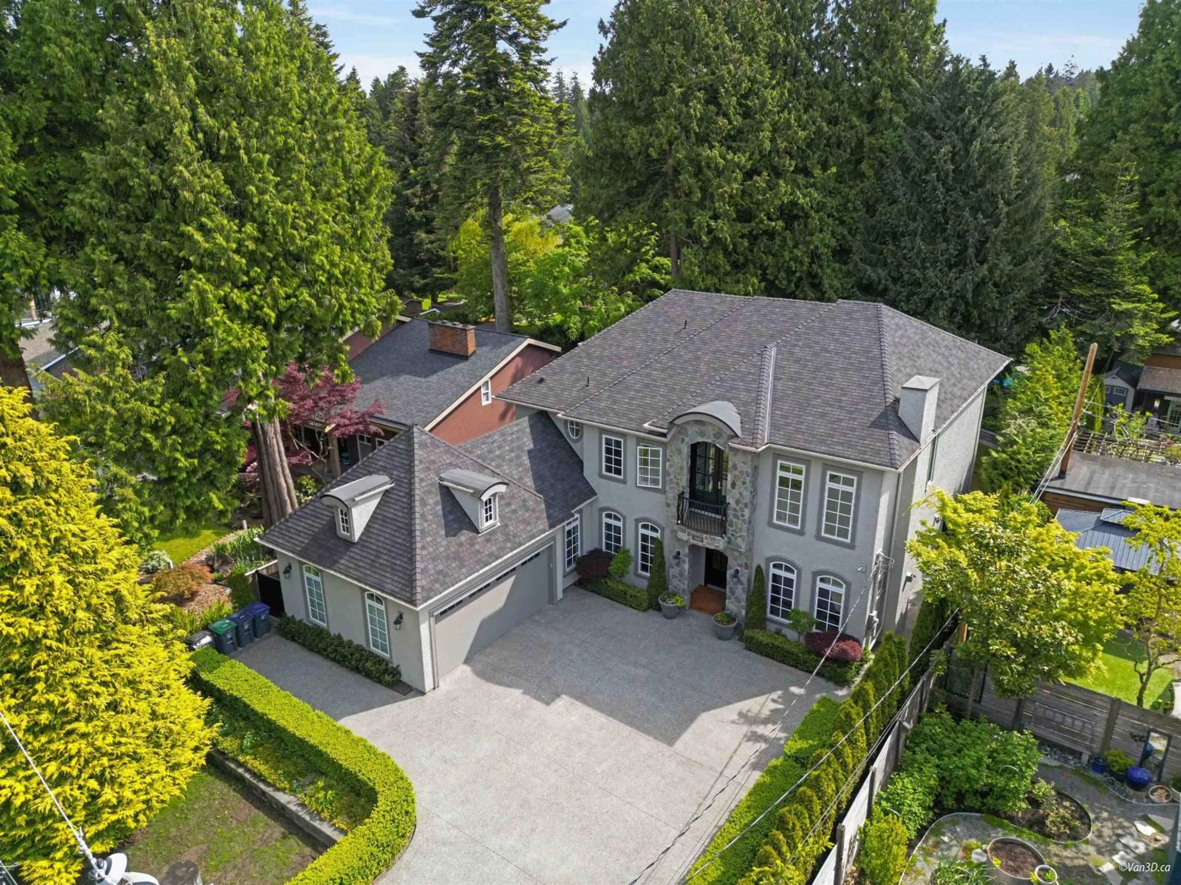 A pic from outside/outdoor area/front of a property/back of a property/a pic from drone, street for 2340 CHRISTOPHERSON ROAD, Surrey British Columbia V4A3L4
