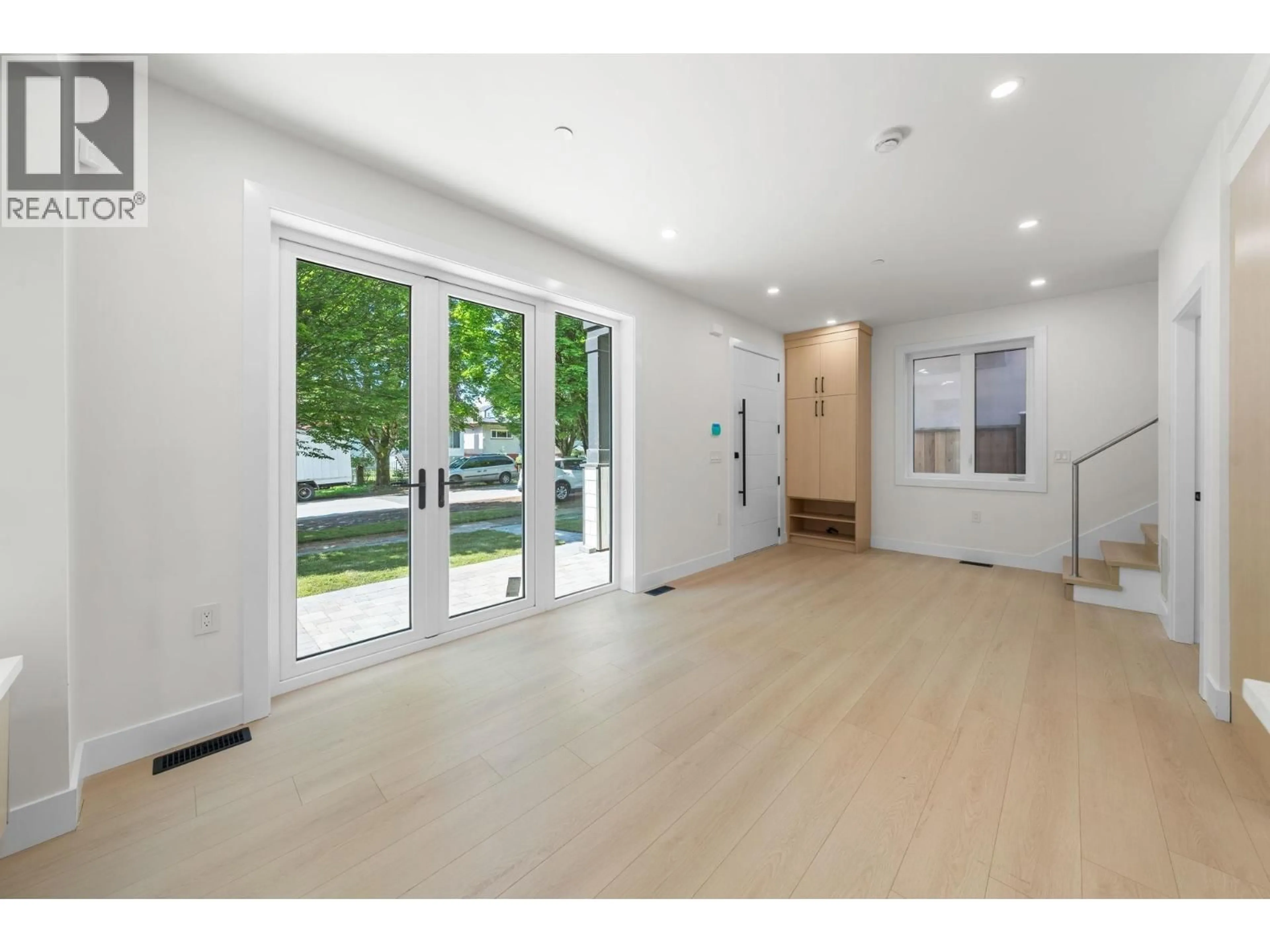 Unknown for 1 - 3425 ARCHIMEDES STREET, Vancouver British Columbia V5R4W4