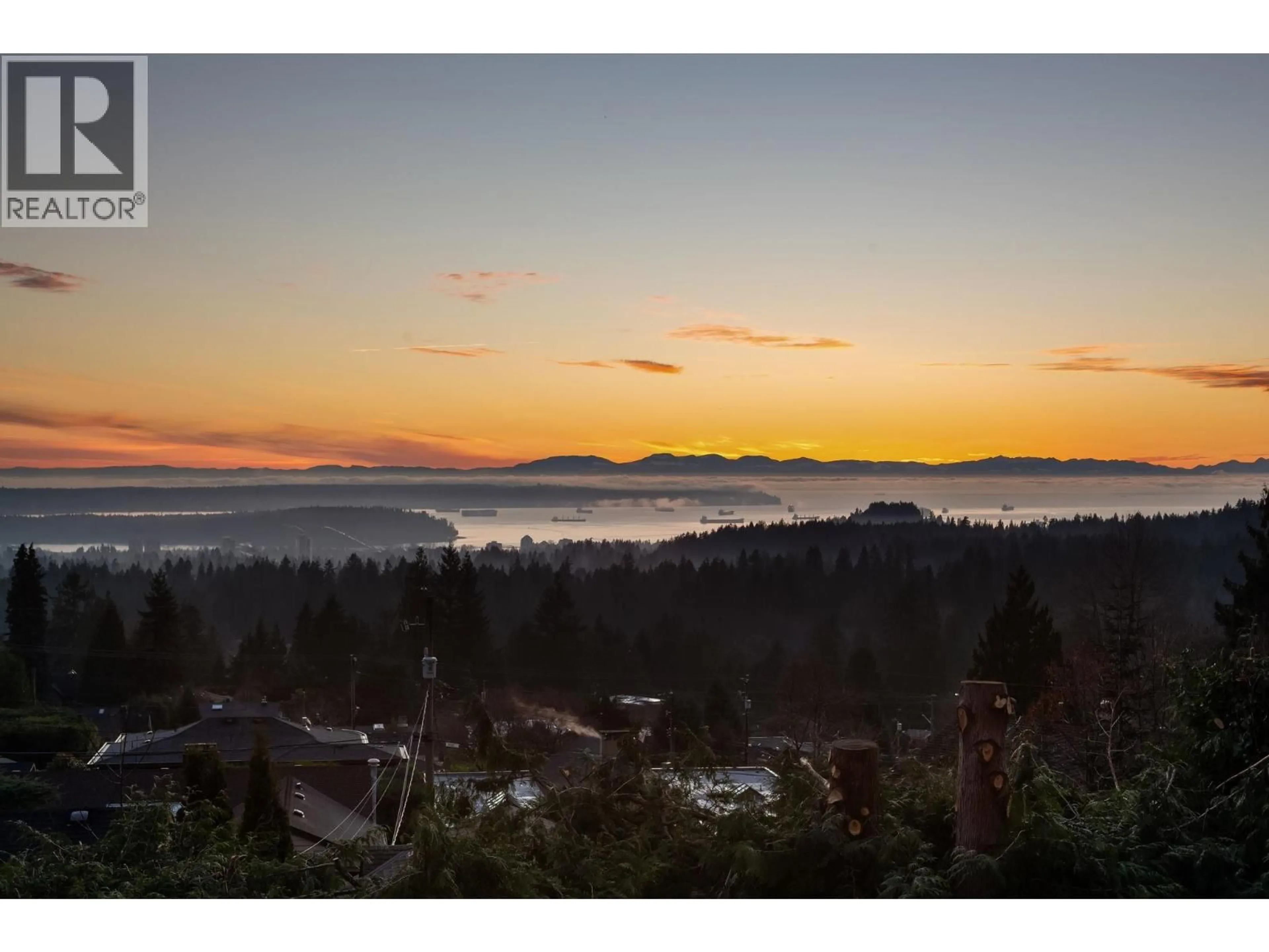 Blurry image for 637 ALPINE COURT, North Vancouver British Columbia V7R2L7