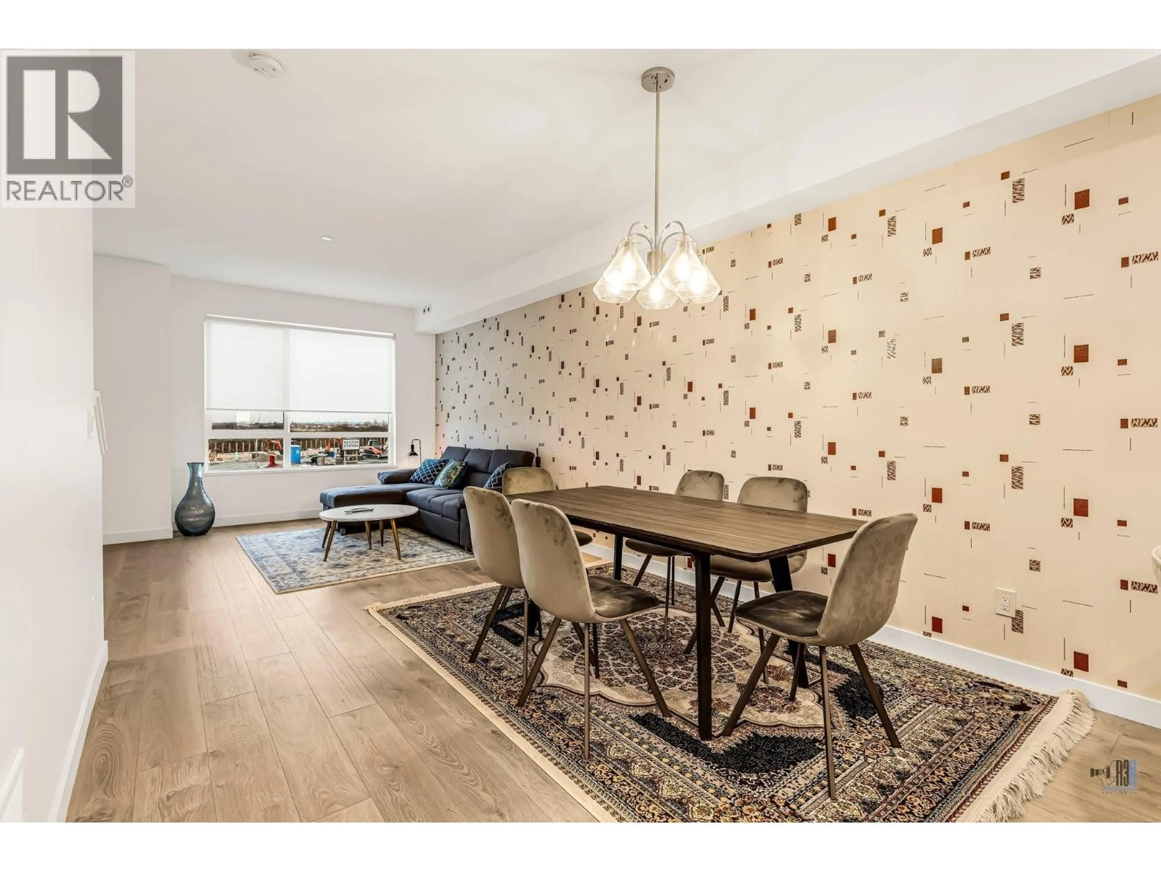 Dining room, wood/laminate floor for 18 - 4408 CORMORANT WAY, Tsawwassen British Columbia V4M0E9