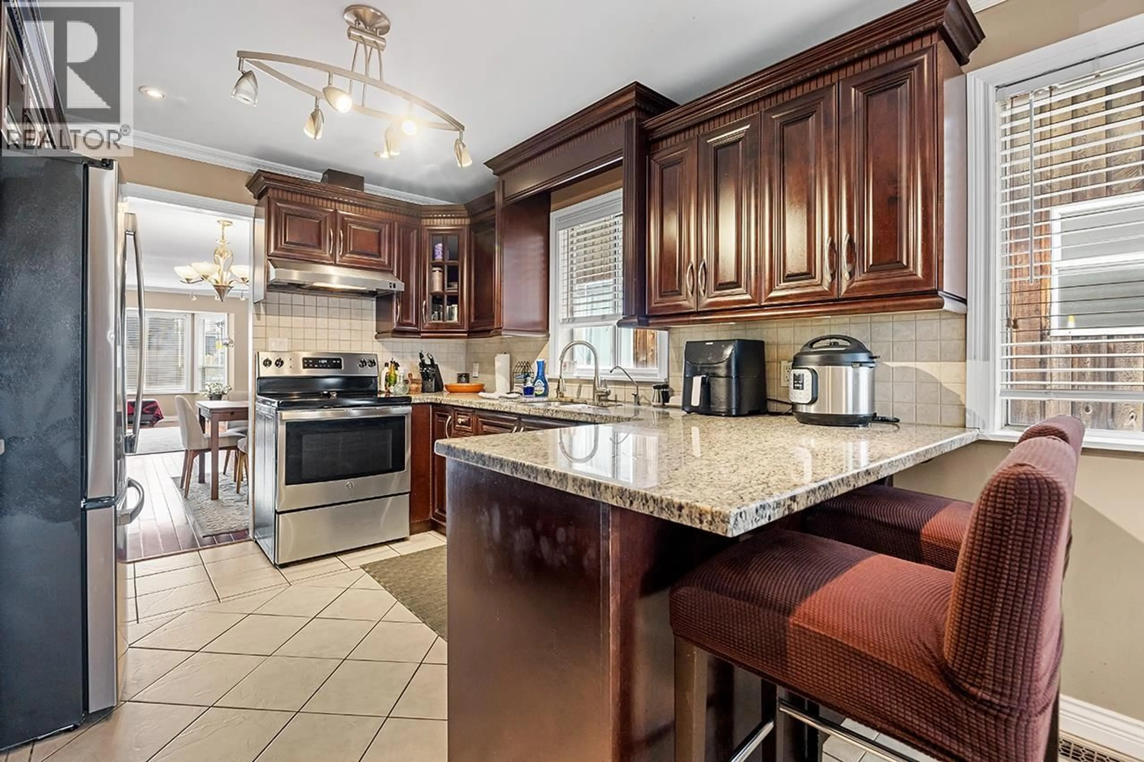 Open concept kitchen, ceramic/tile floor for 5453 NORFOLK STREET, Burnaby British Columbia V5G1G3