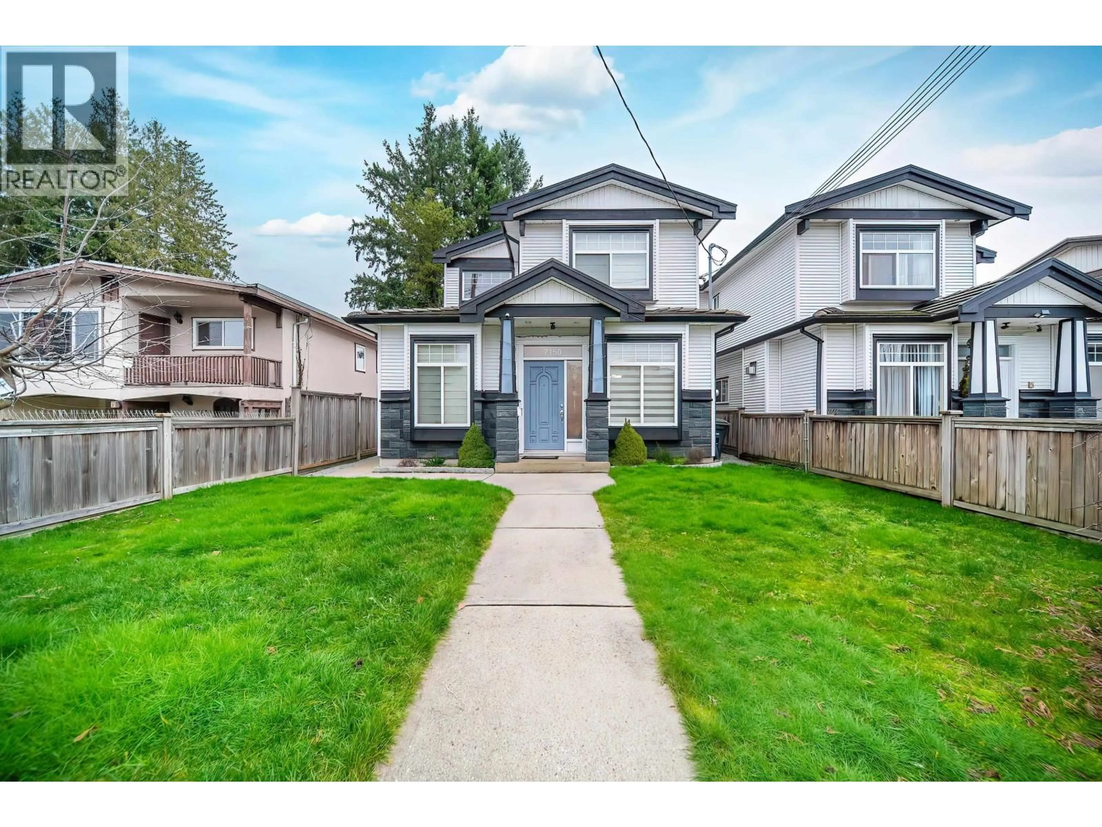 A pic from outside/outdoor area/front of a property/back of a property/a pic from drone, street for 7150 CANADA WAY, Burnaby British Columbia V5E3R8