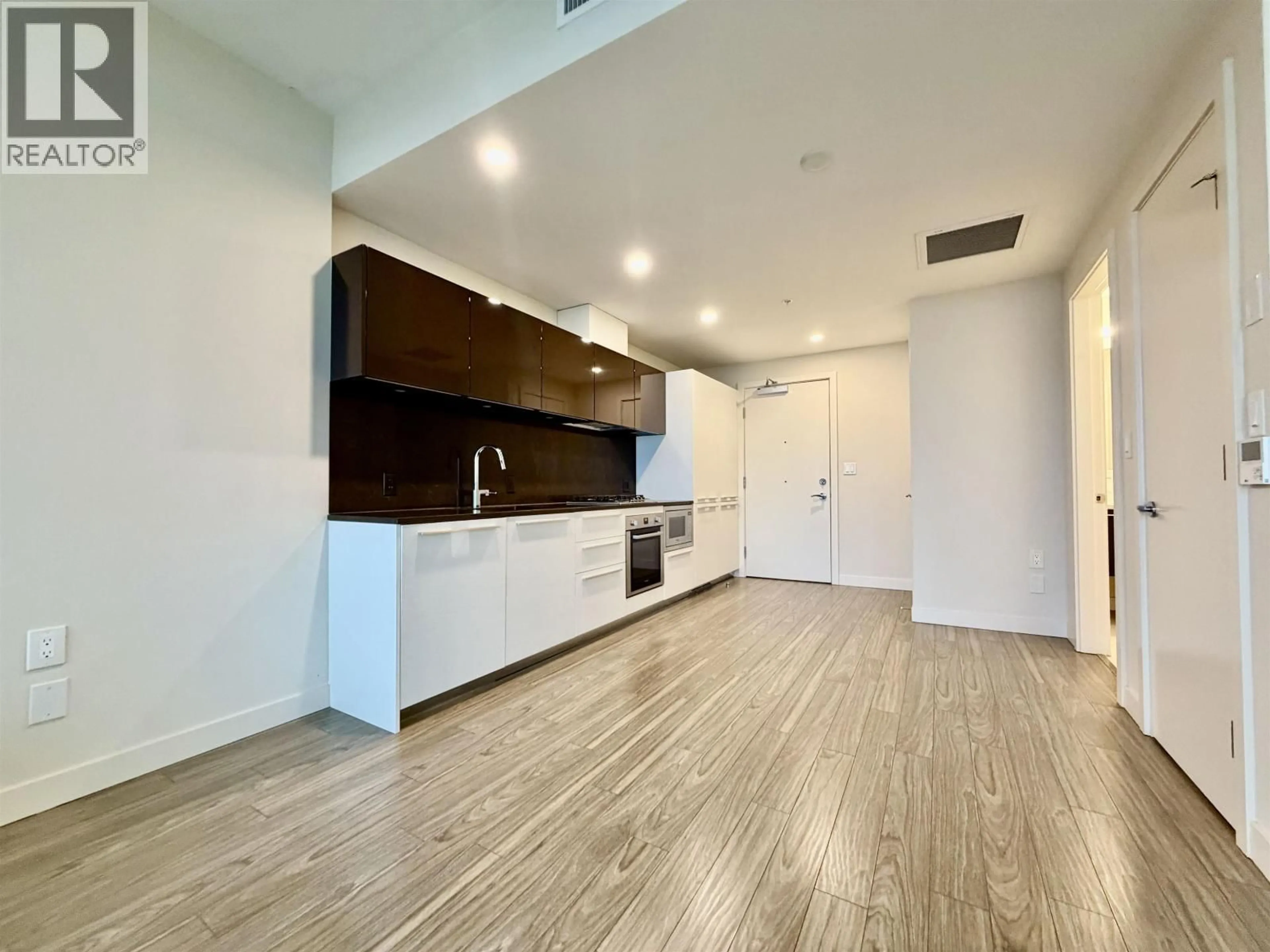 Unknown for 2501 - 6383 MCKAY AVENUE, Burnaby British Columbia V5H0H8