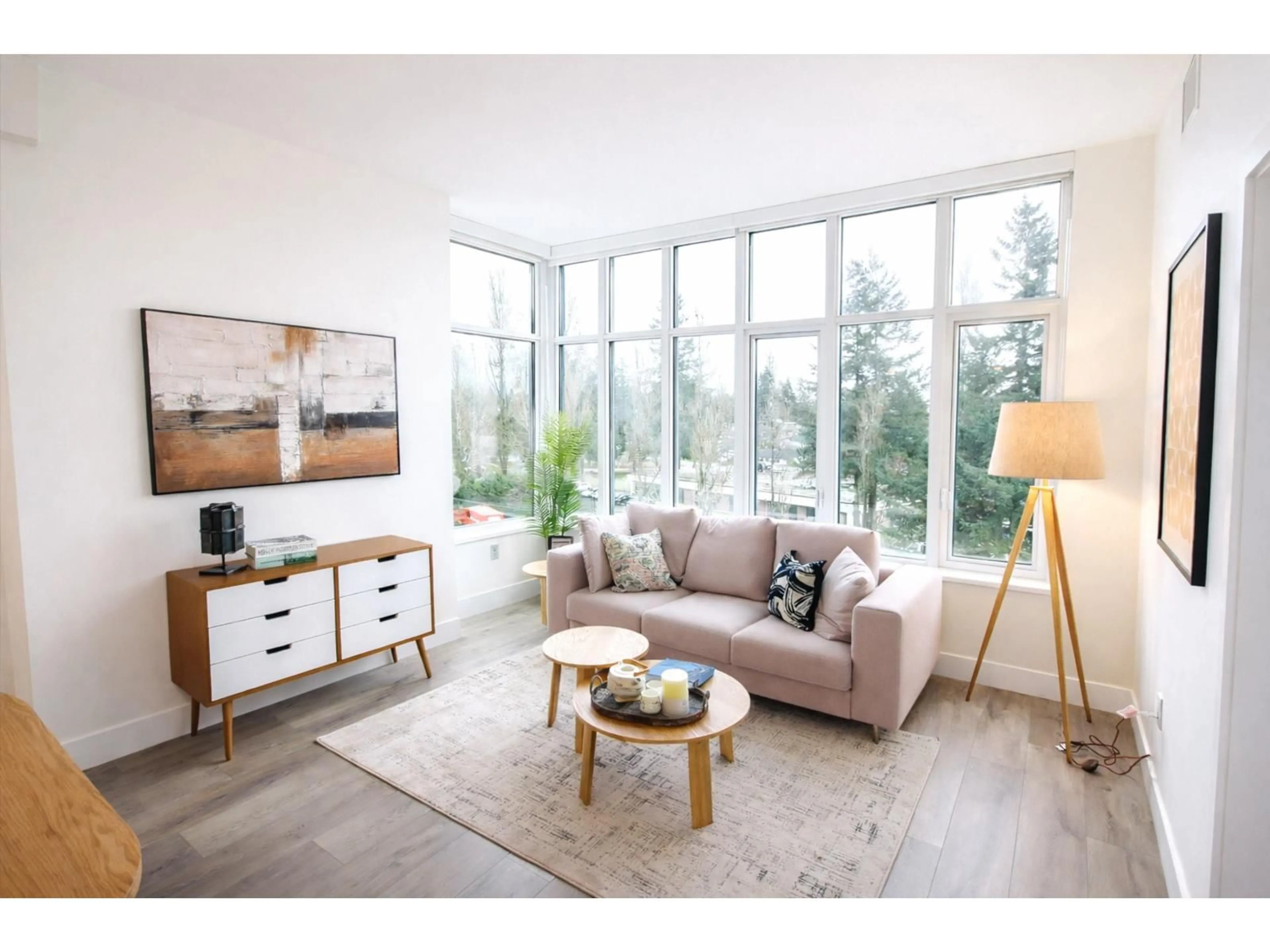 Living room with furniture, unknown for 610 - 10428 WHALLEY BOULEVARD, Surrey British Columbia V3T0W2