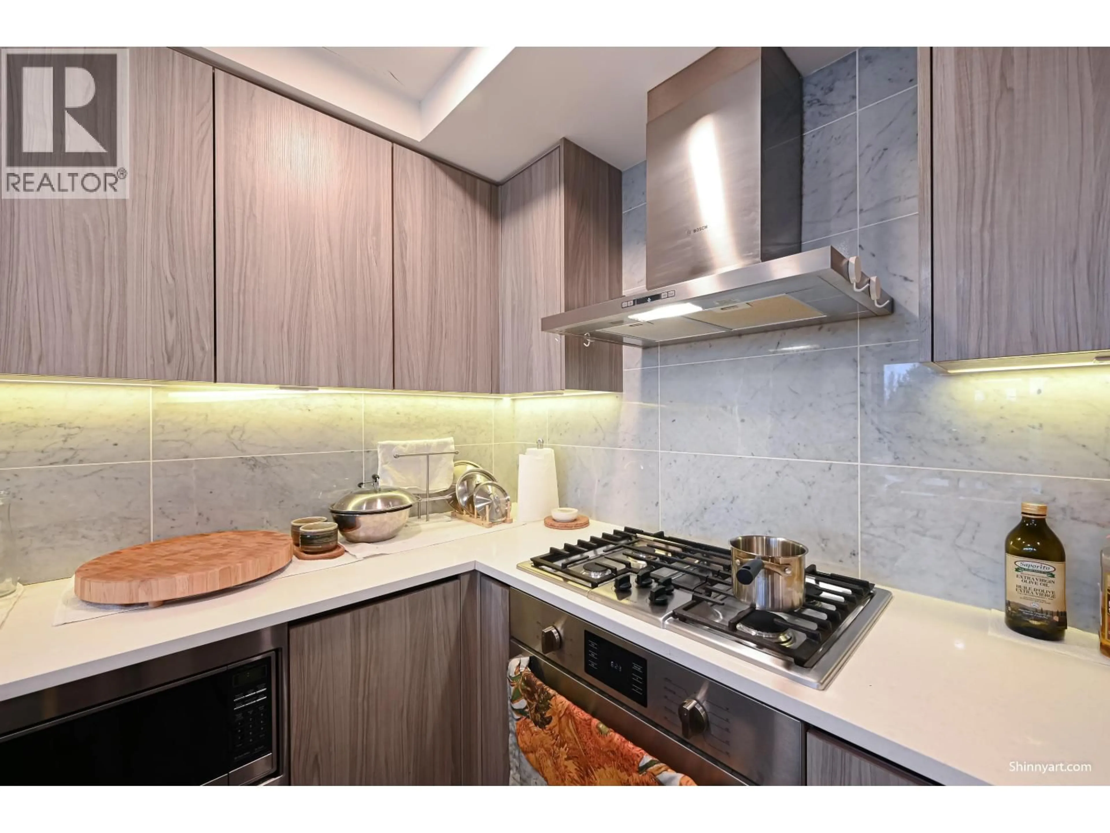 Standard kitchen, unknown for 689 - 3311 KETCHESON ROAD, Richmond British Columbia V6X0S4