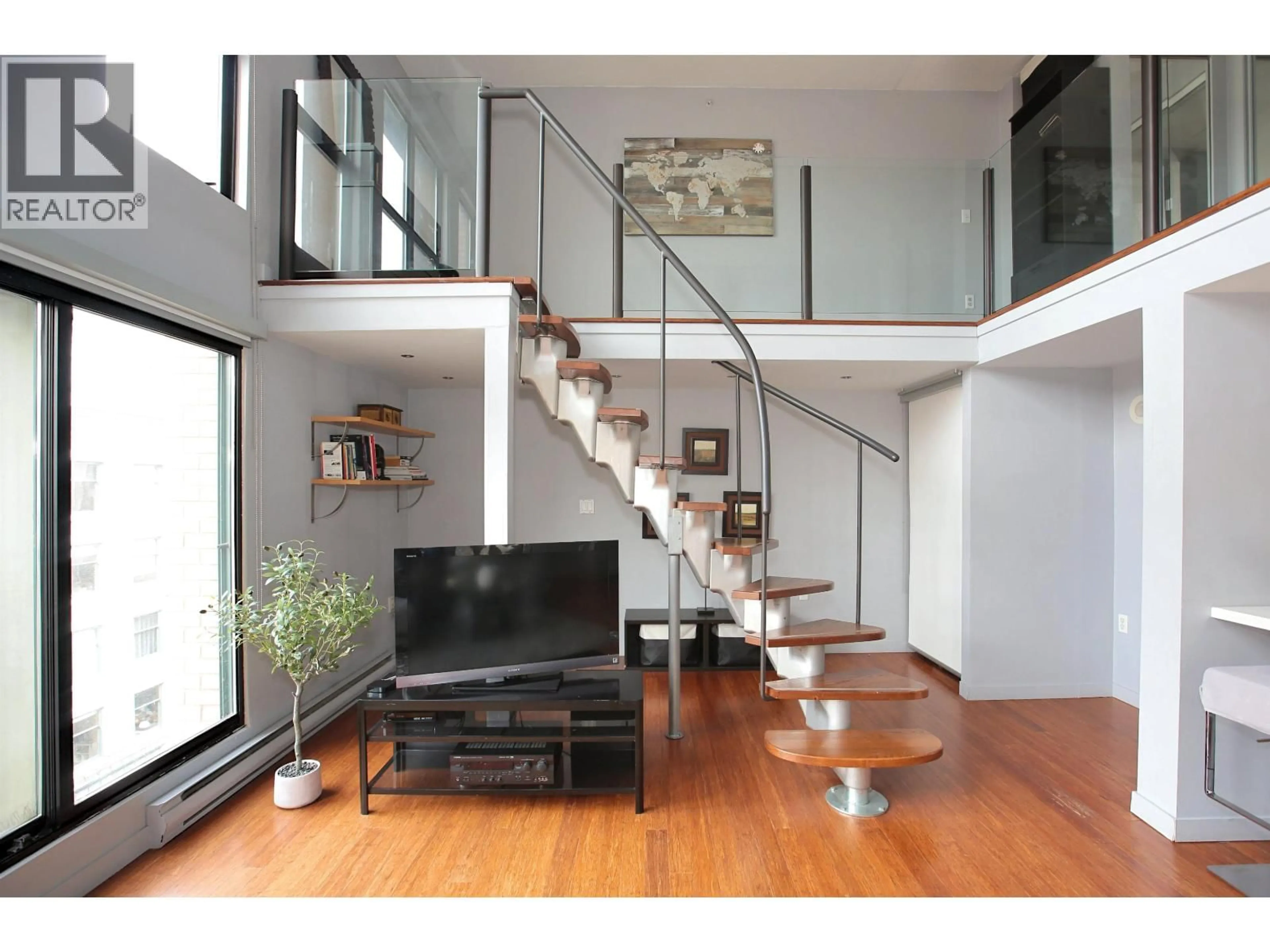 Stairs for 511 - 22 CORDOVA STREET, Vancouver British Columbia V6A1K2