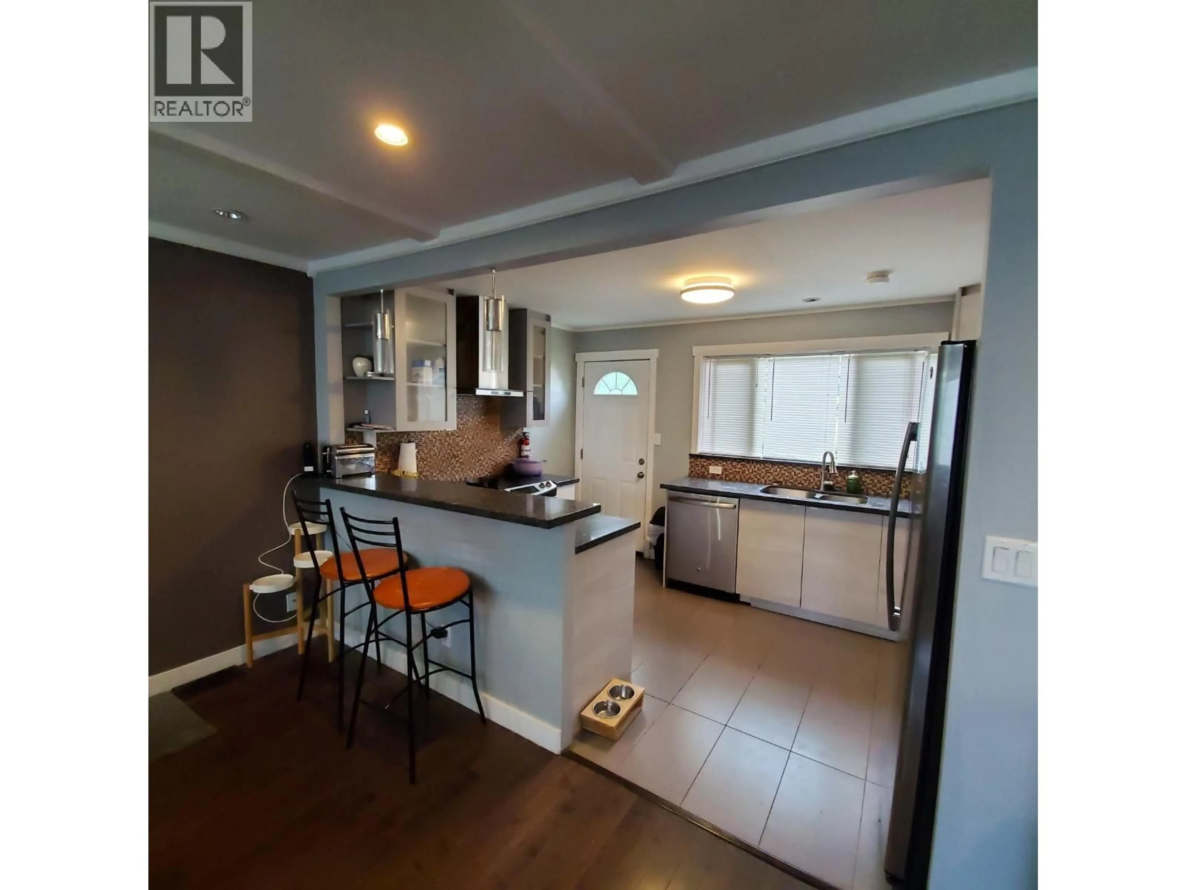 Open concept kitchen, unknown for 532 5TH STREET, North Vancouver British Columbia V7L1M4