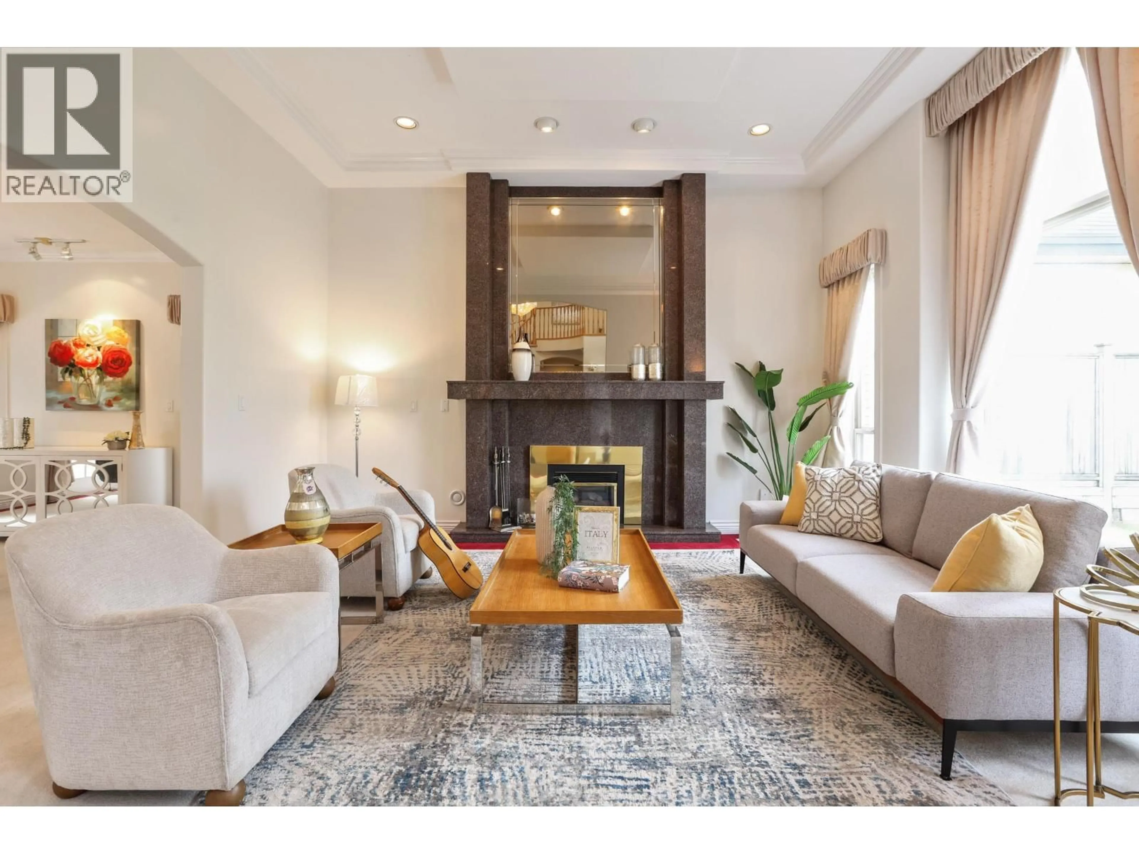 Living room with furniture, unknown for 7460 LOMBARD ROAD, Richmond British Columbia V7C3N1