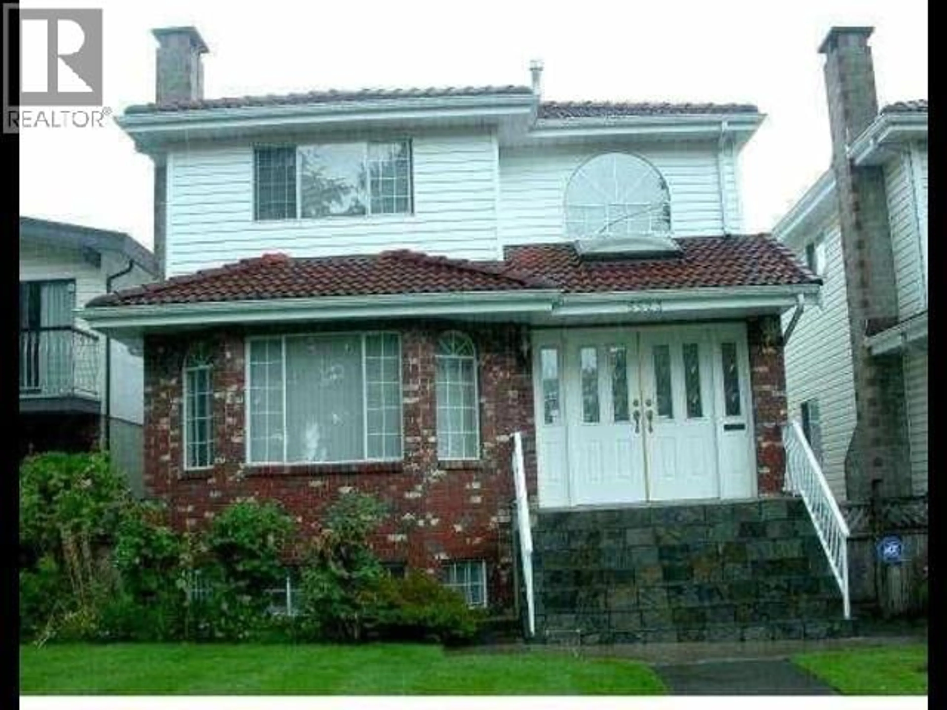 Unknown for 5523 RHODES STREET, Vancouver British Columbia V5R3P1