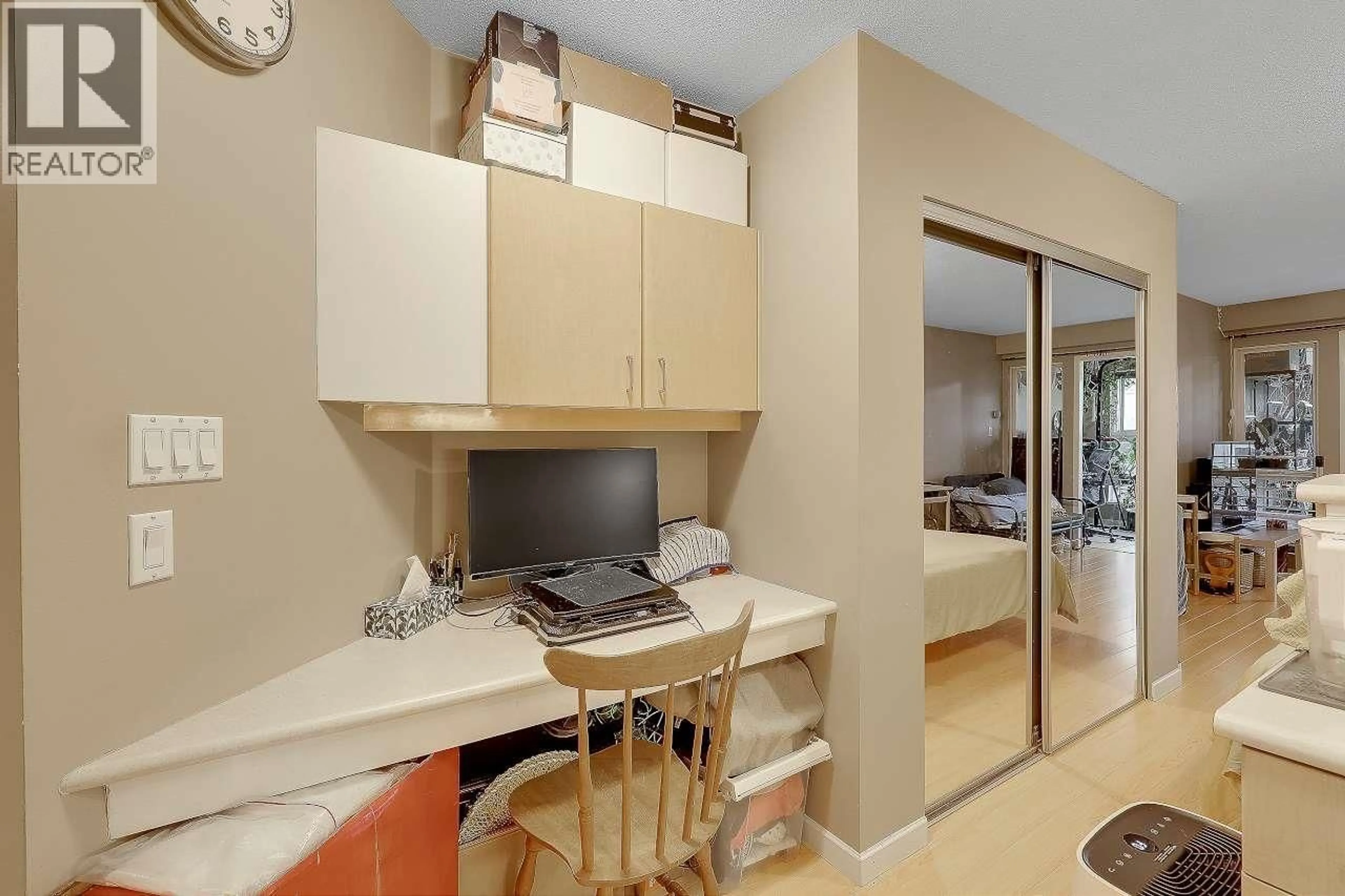 Standard kitchen, unknown for 321 - 2680 4TH AVENUE, Vancouver British Columbia V6K4S3