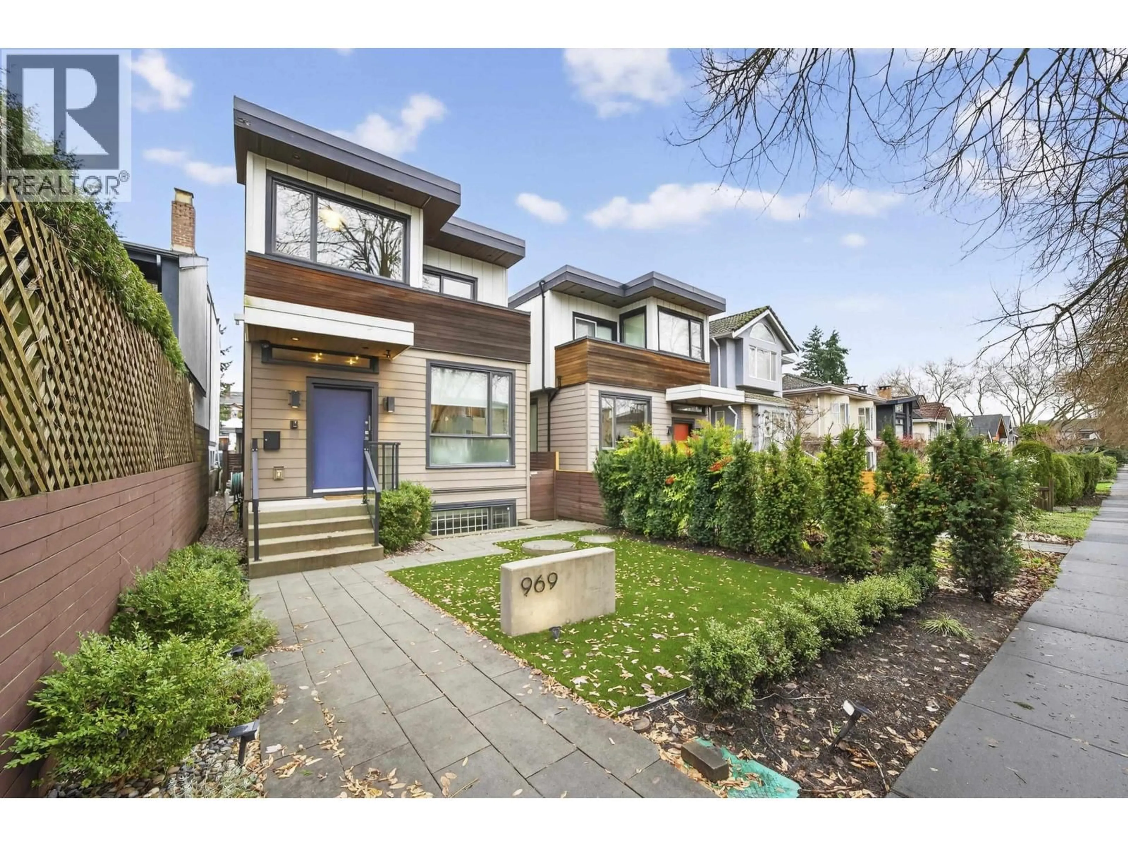 Home with brick exterior material, street for 969 18TH AVENUE, Vancouver British Columbia V5Z1W4