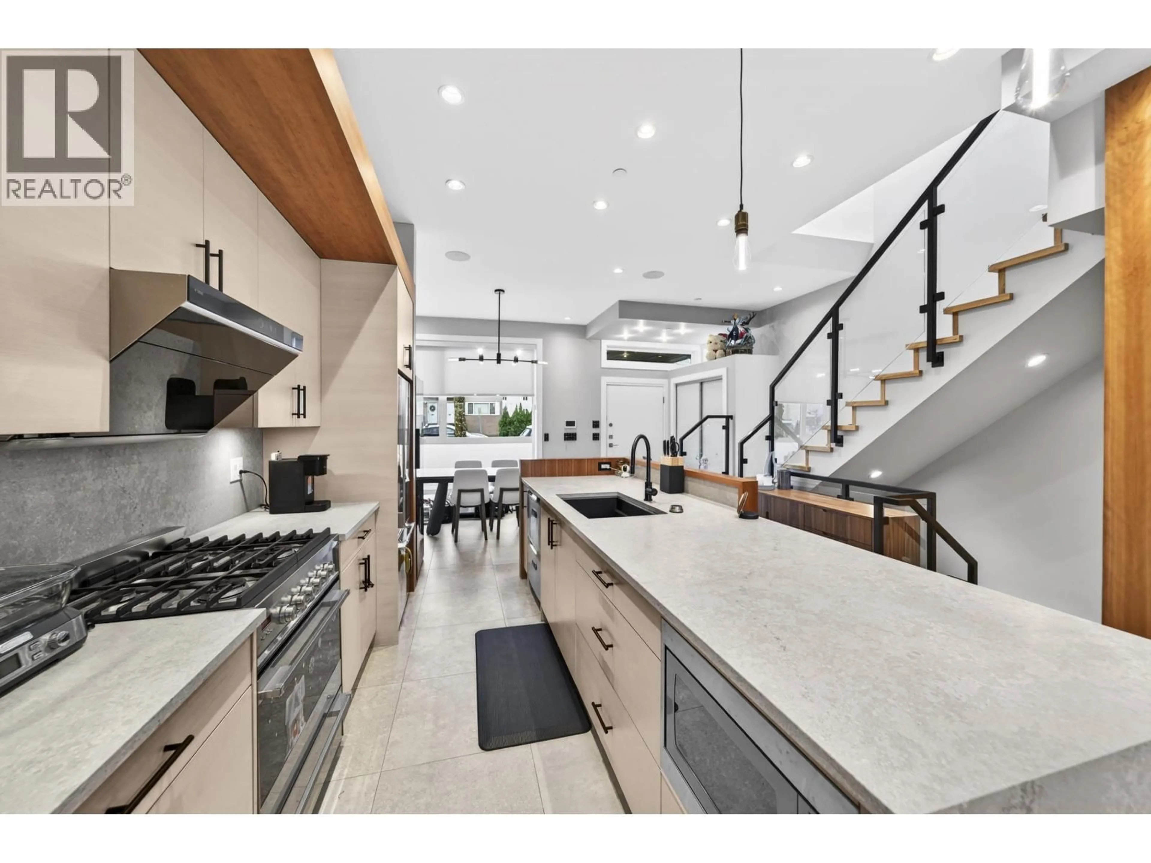 Open concept kitchen, unknown for 969 18TH AVENUE, Vancouver British Columbia V5Z1W4