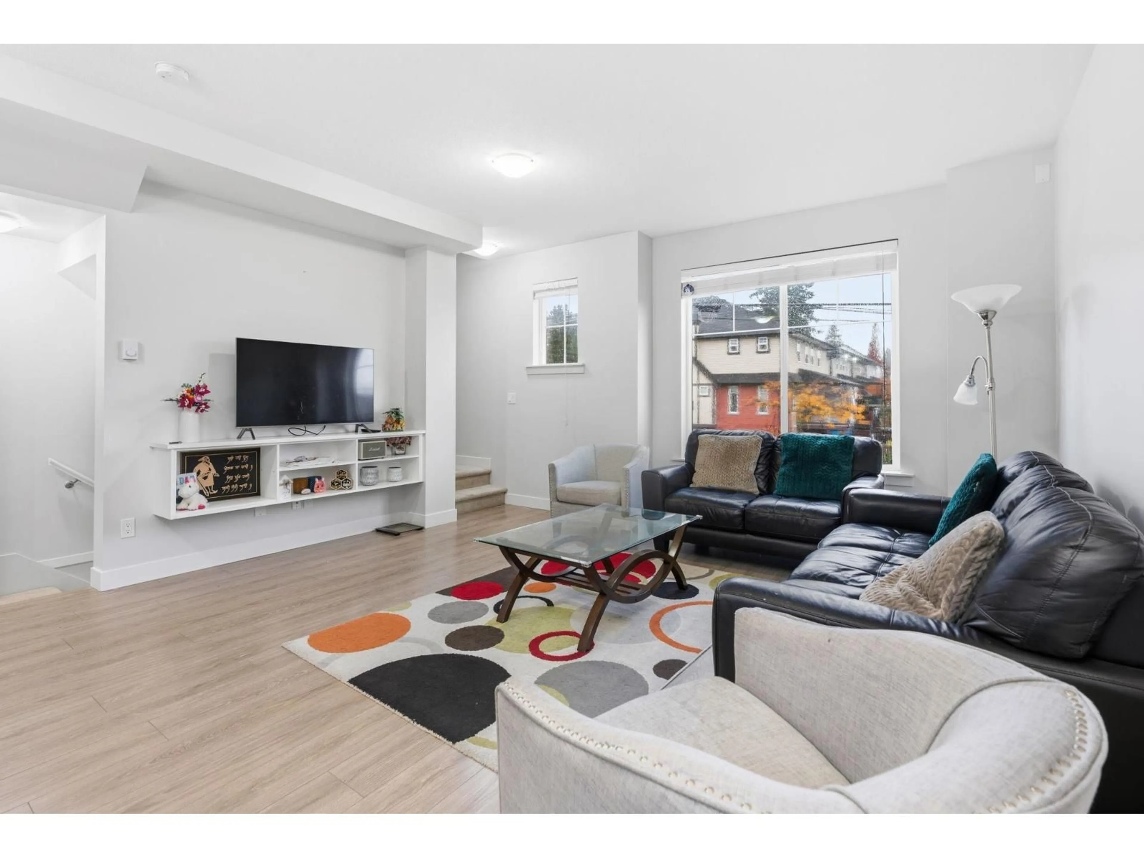 Living room with furniture, unknown for 147 - 6030 142 STREET, Surrey British Columbia V3X0J5