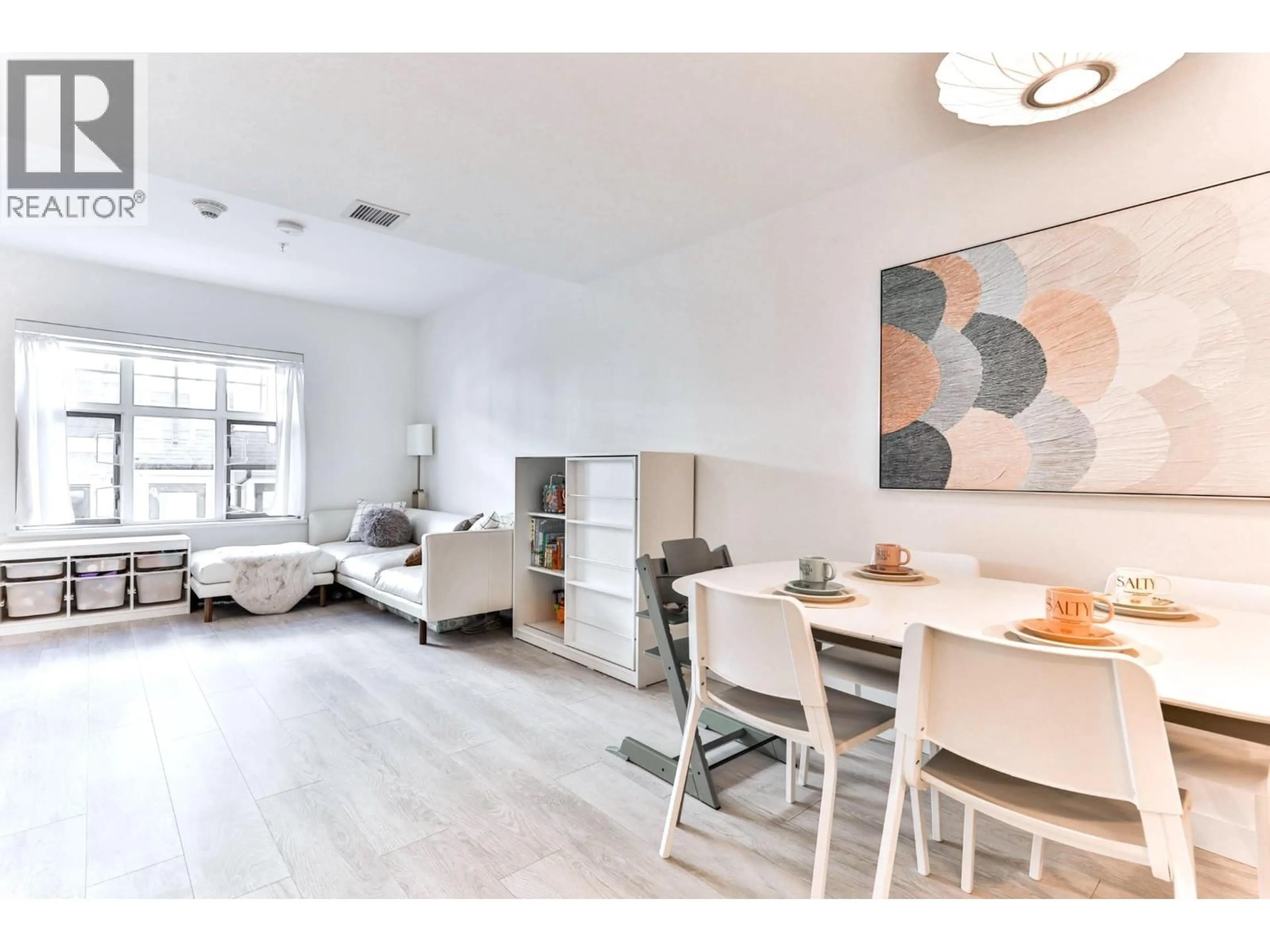 Unknown for 204 - 678 FAIRVIEW STREET, Coquitlam British Columbia V3J0N1