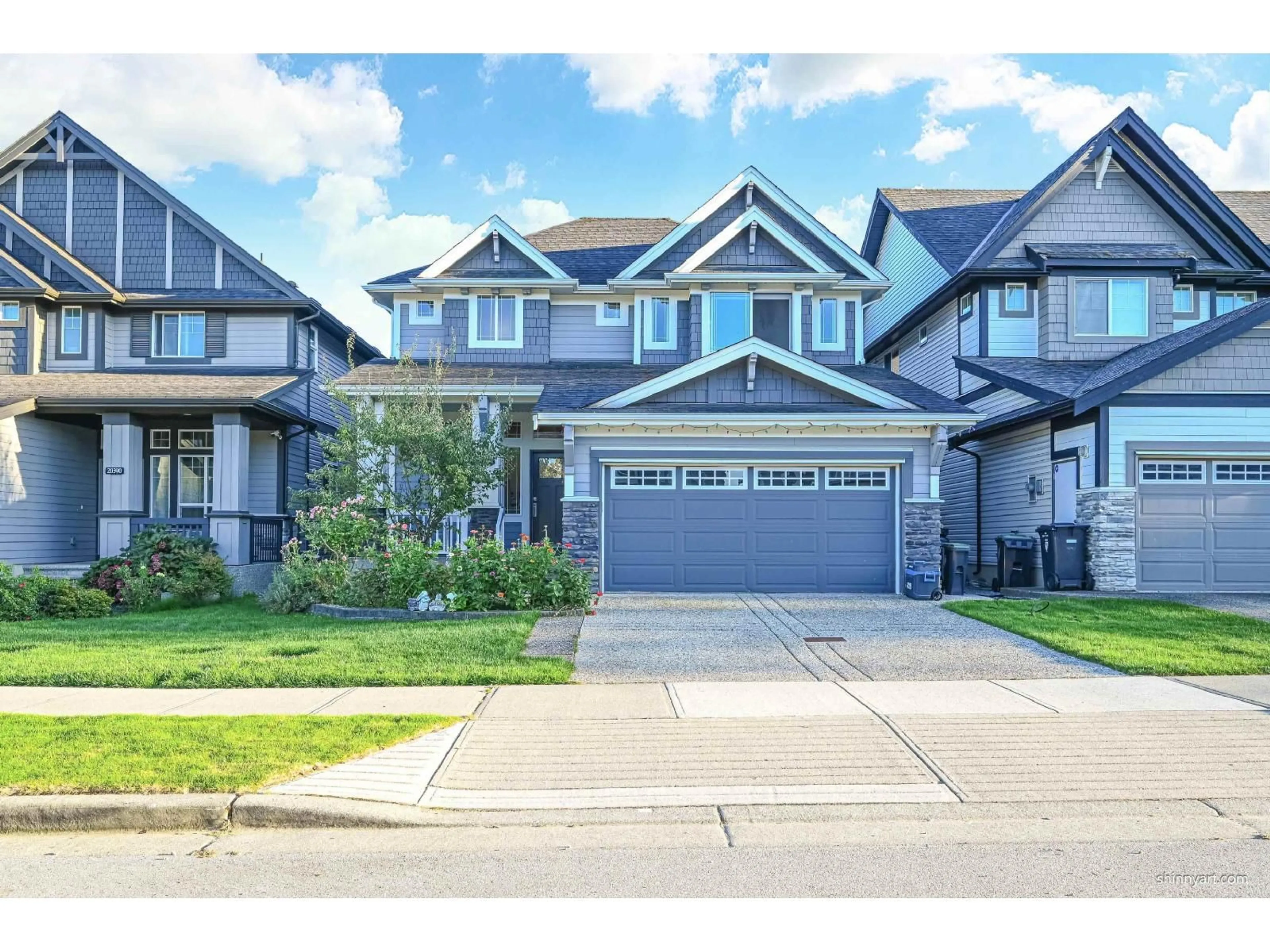 Home with vinyl exterior material, street for 20382 83A AVENUE, Langley British Columbia V2Y0S2