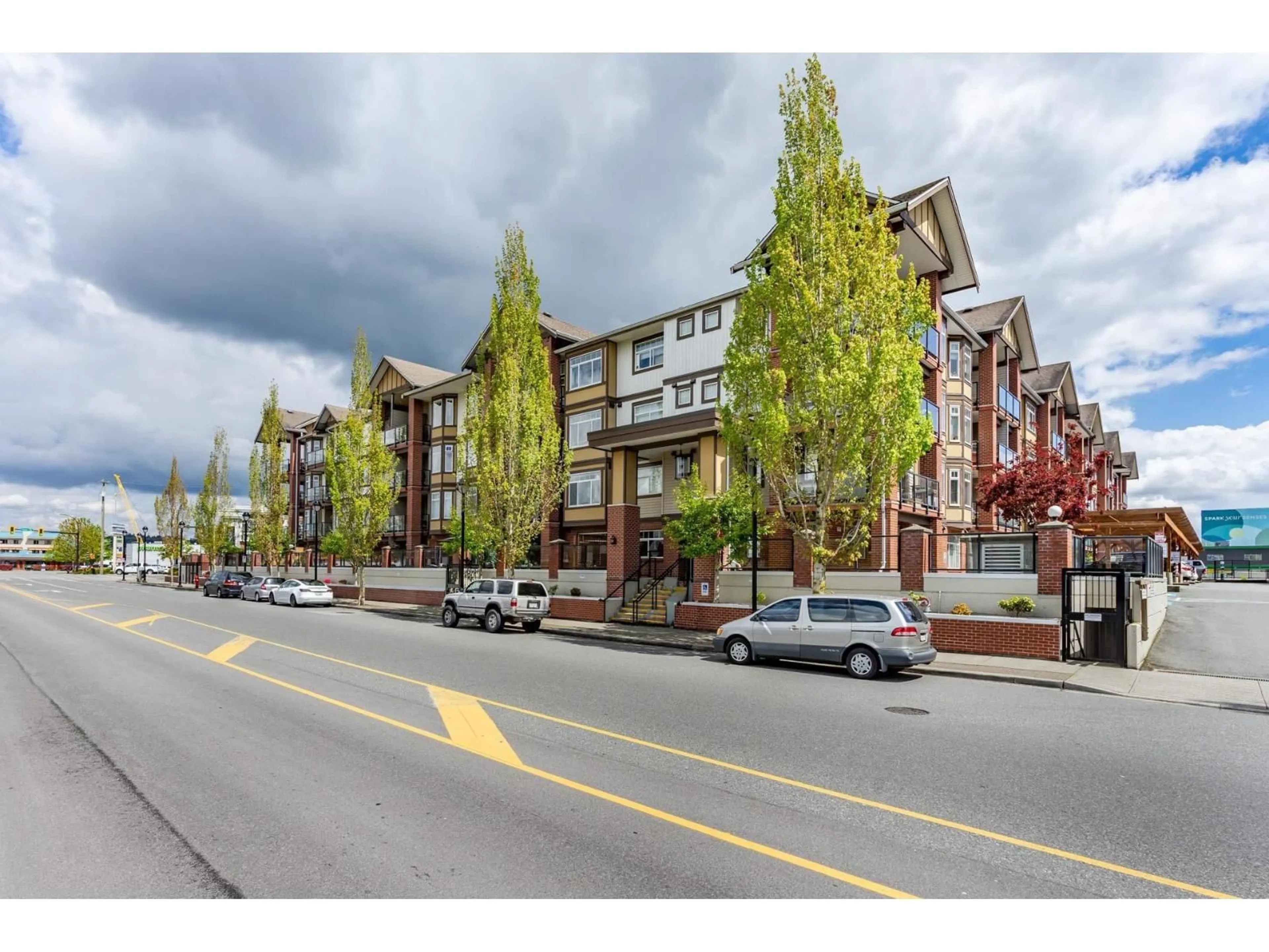 Unknown for 332 - 5660 201A STREET, Langley British Columbia V3A0B4