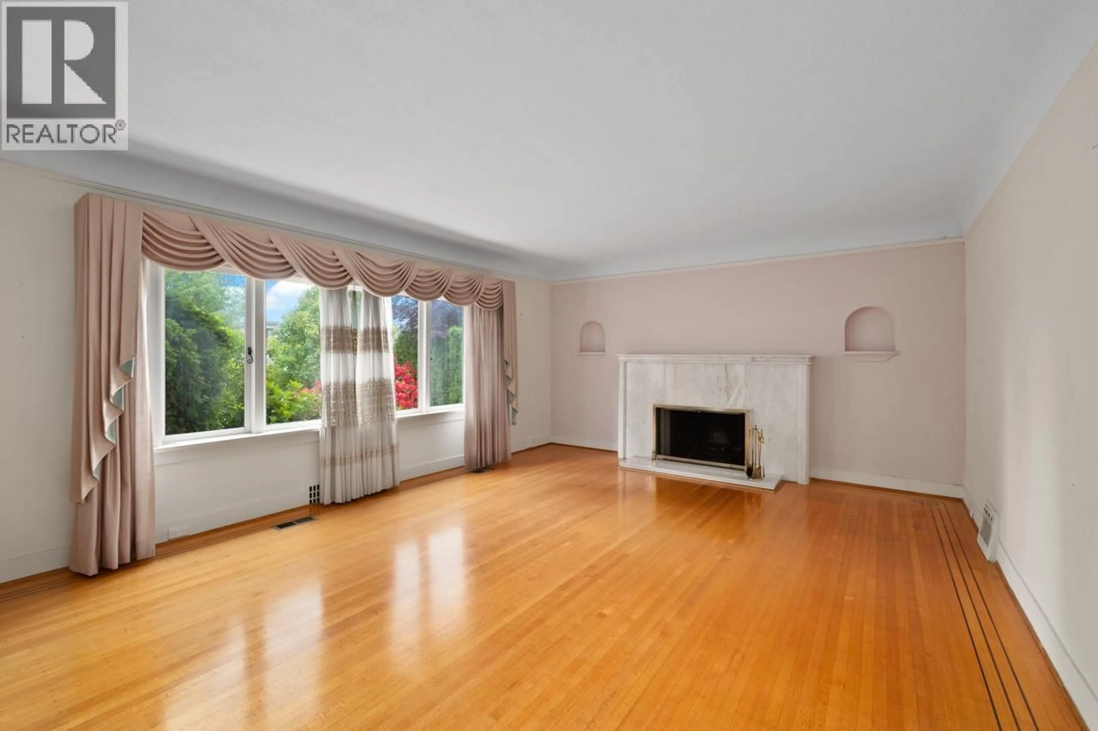 A pic of a room for 2676 33RD AVENUE, Vancouver British Columbia V6N2E6