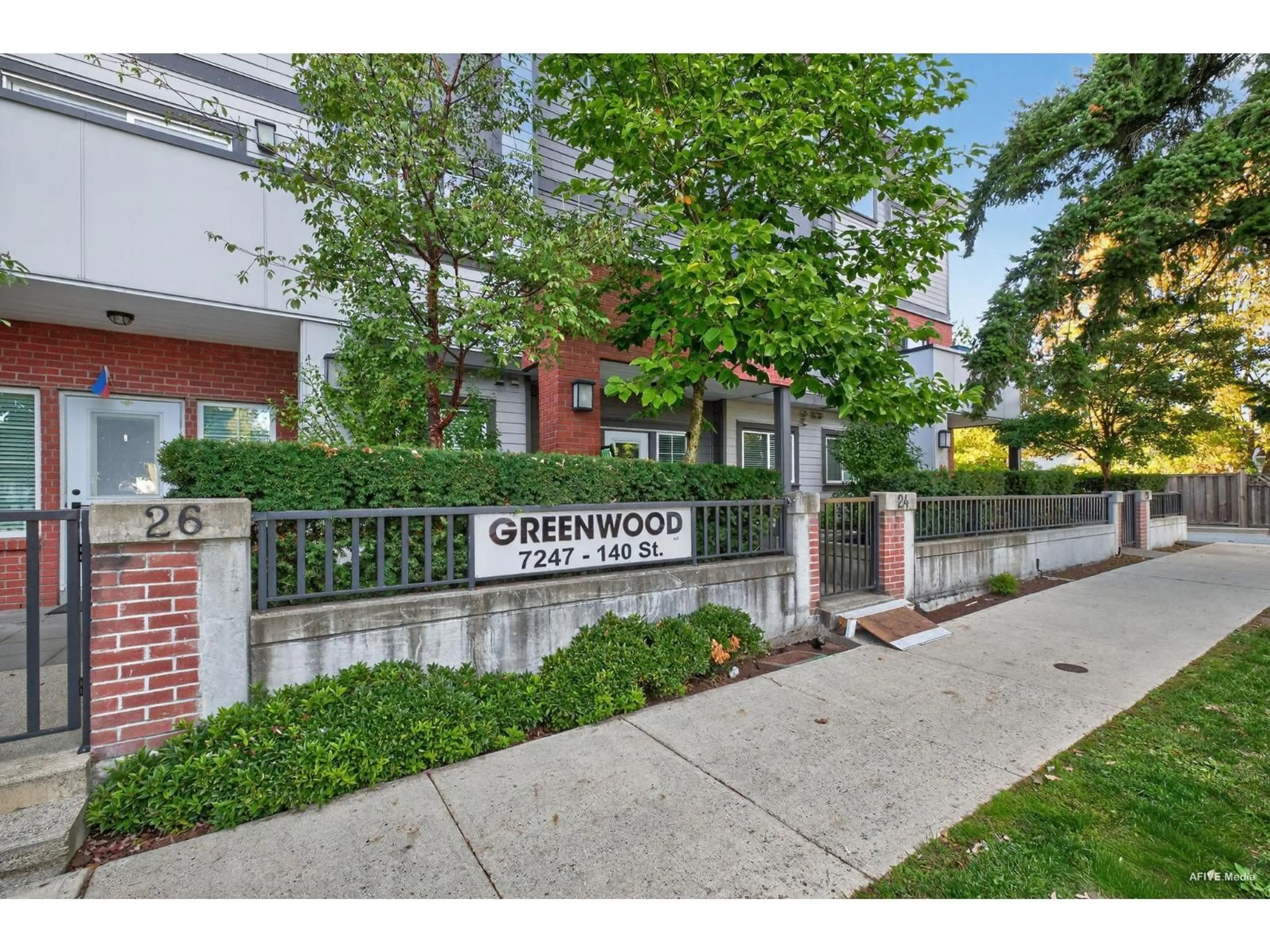 Unknown for 17 - 7247 140 STREET, Surrey British Columbia V3W1K8