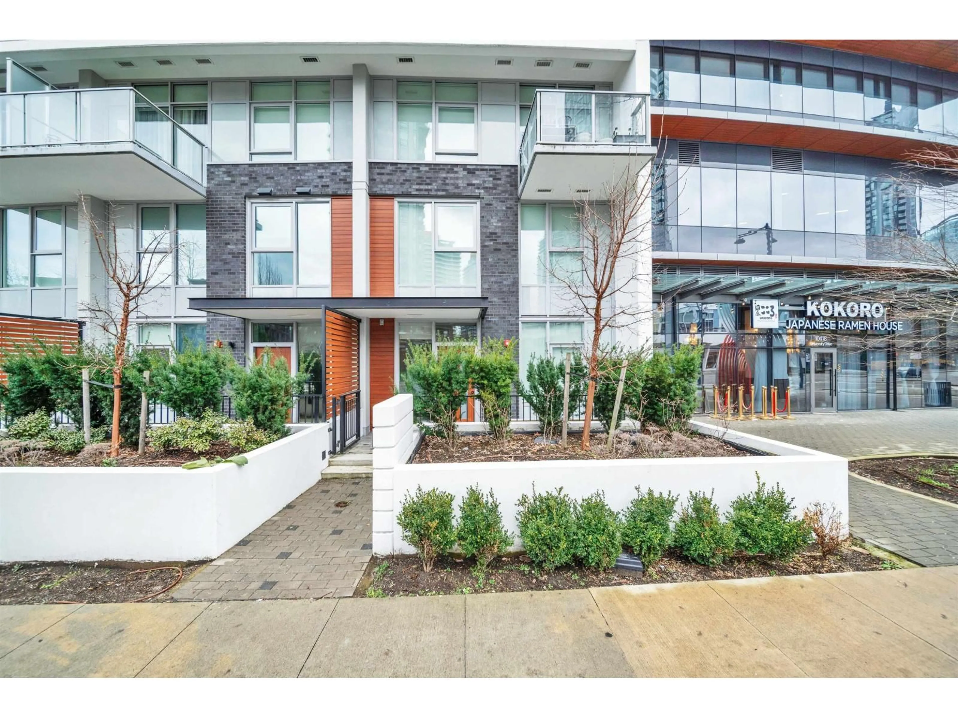 Unknown for TH1 - 10448 UNIVERSITY DRIVE, Surrey British Columbia V3T0S7