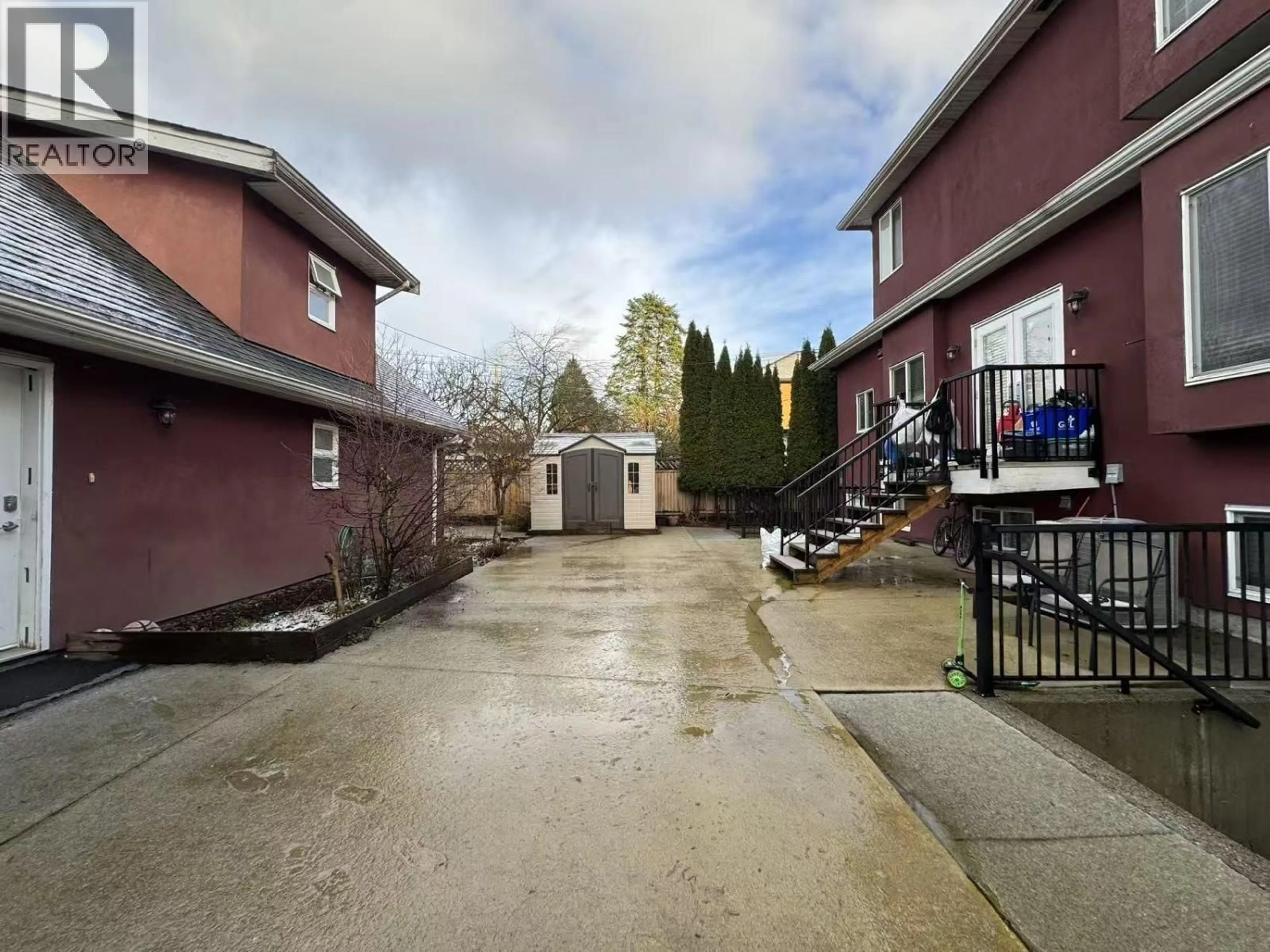 Unknown for 1435 E 30TH AVENUE, Vancouver British Columbia V5N3A1