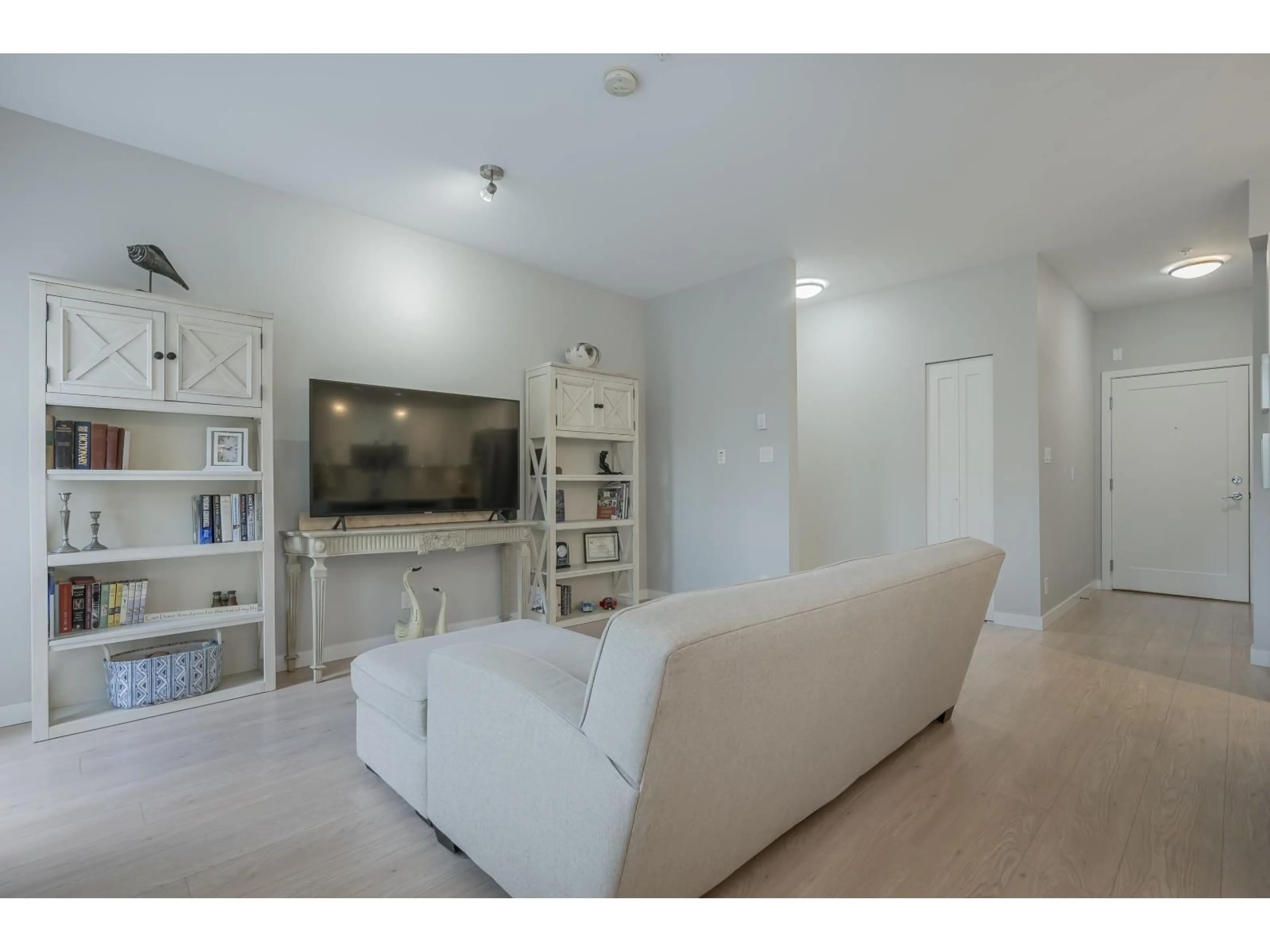 Living room with furniture, unknown for D109 - 20211 66 AVENUE, Langley British Columbia V2Y0L4