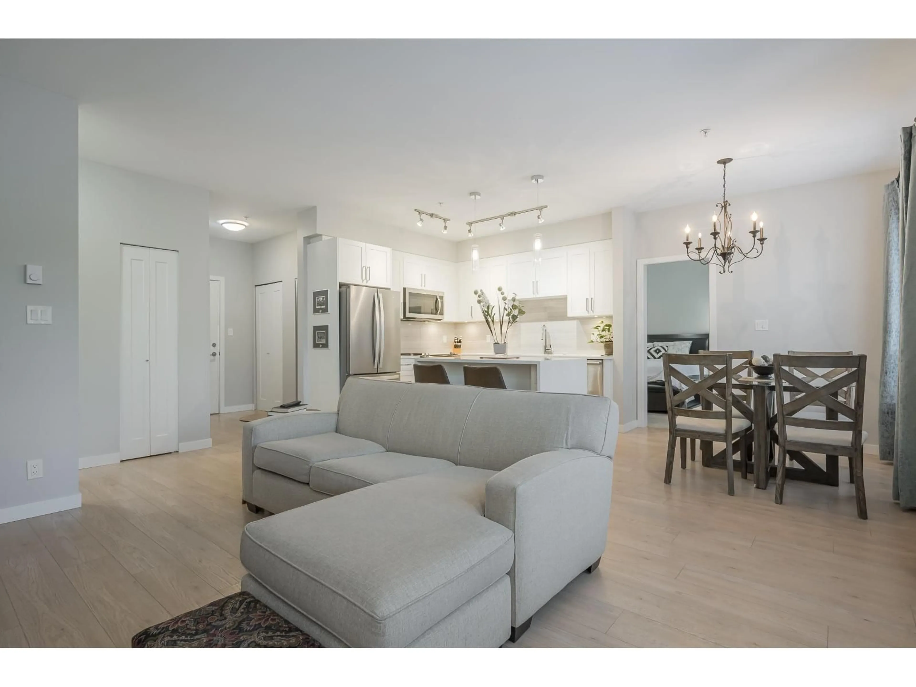 Open concept kitchen, unknown for D109 - 20211 66 AVENUE, Langley British Columbia V2Y0L4