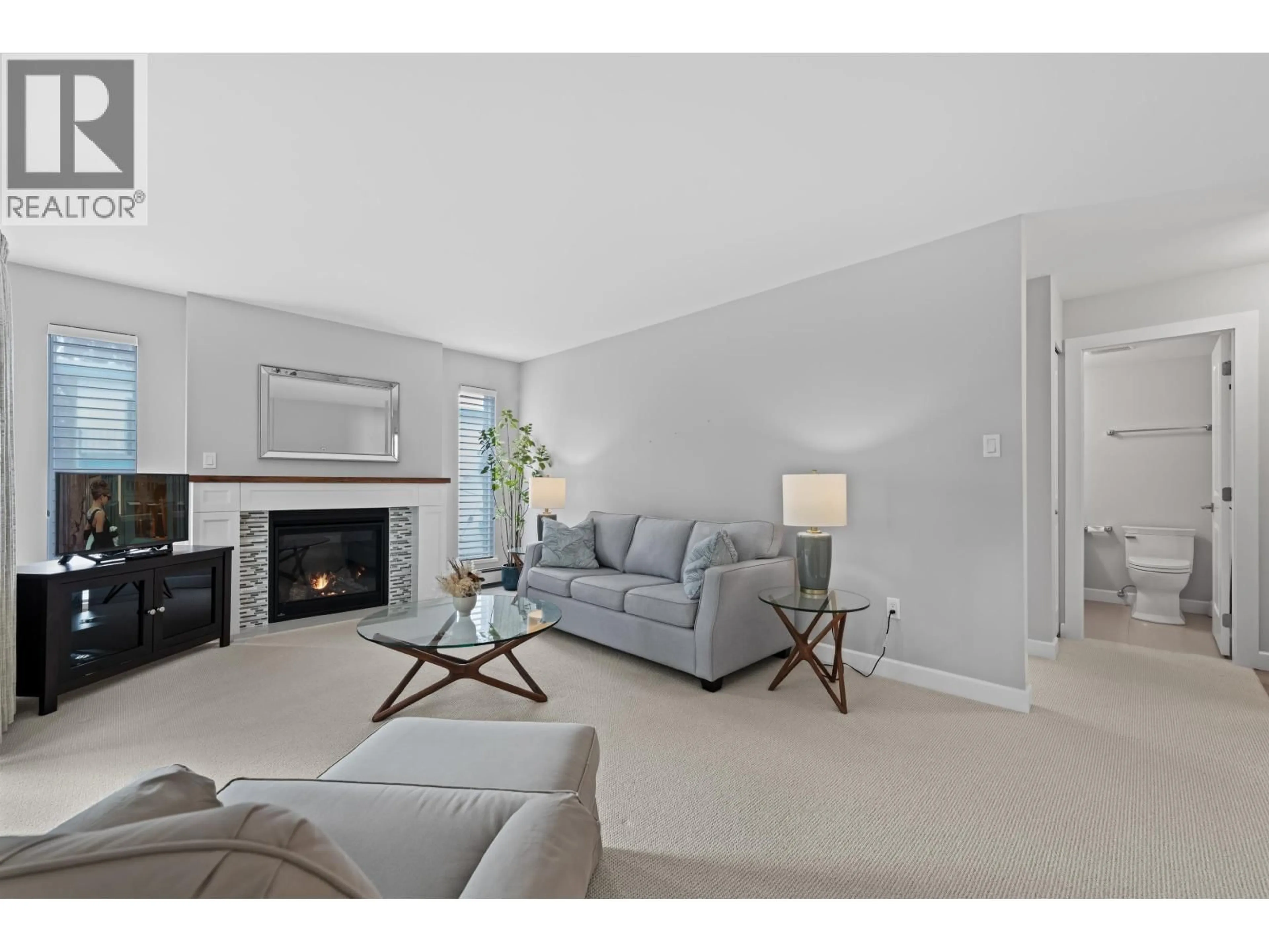 Living room with furniture, unknown for 305 - 8775 CARTIER STREET, Vancouver British Columbia V6P4V3