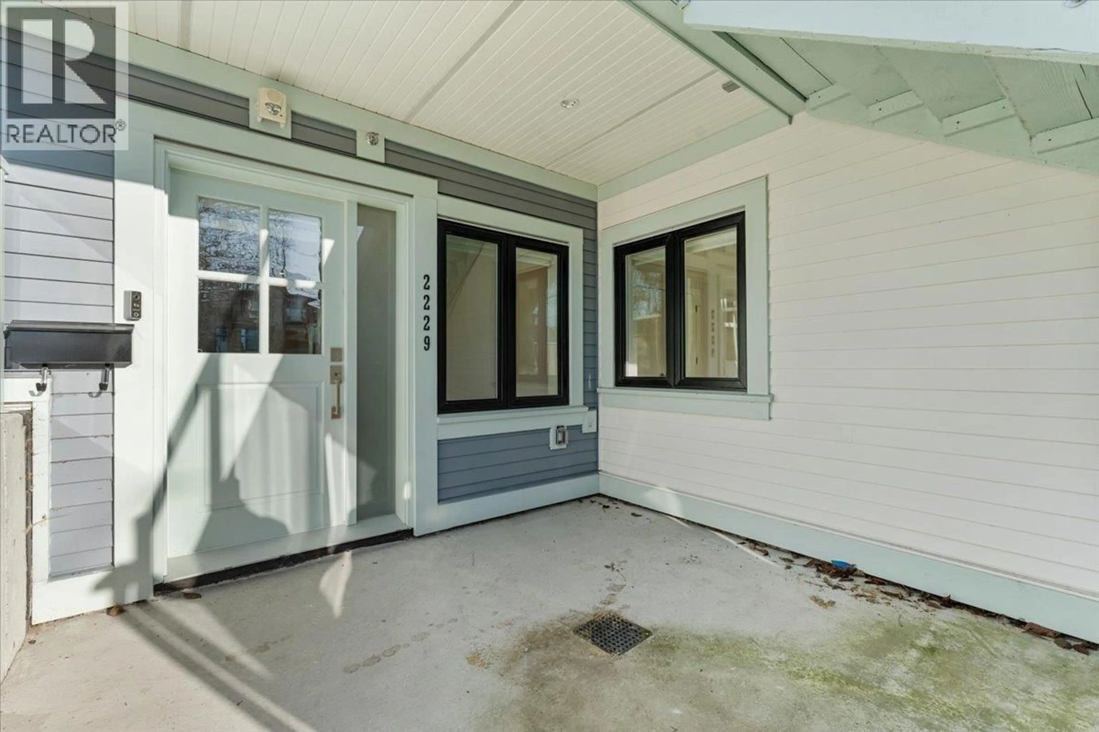 Unknown for 2229 16TH AVENUE, Vancouver British Columbia V6K3B4