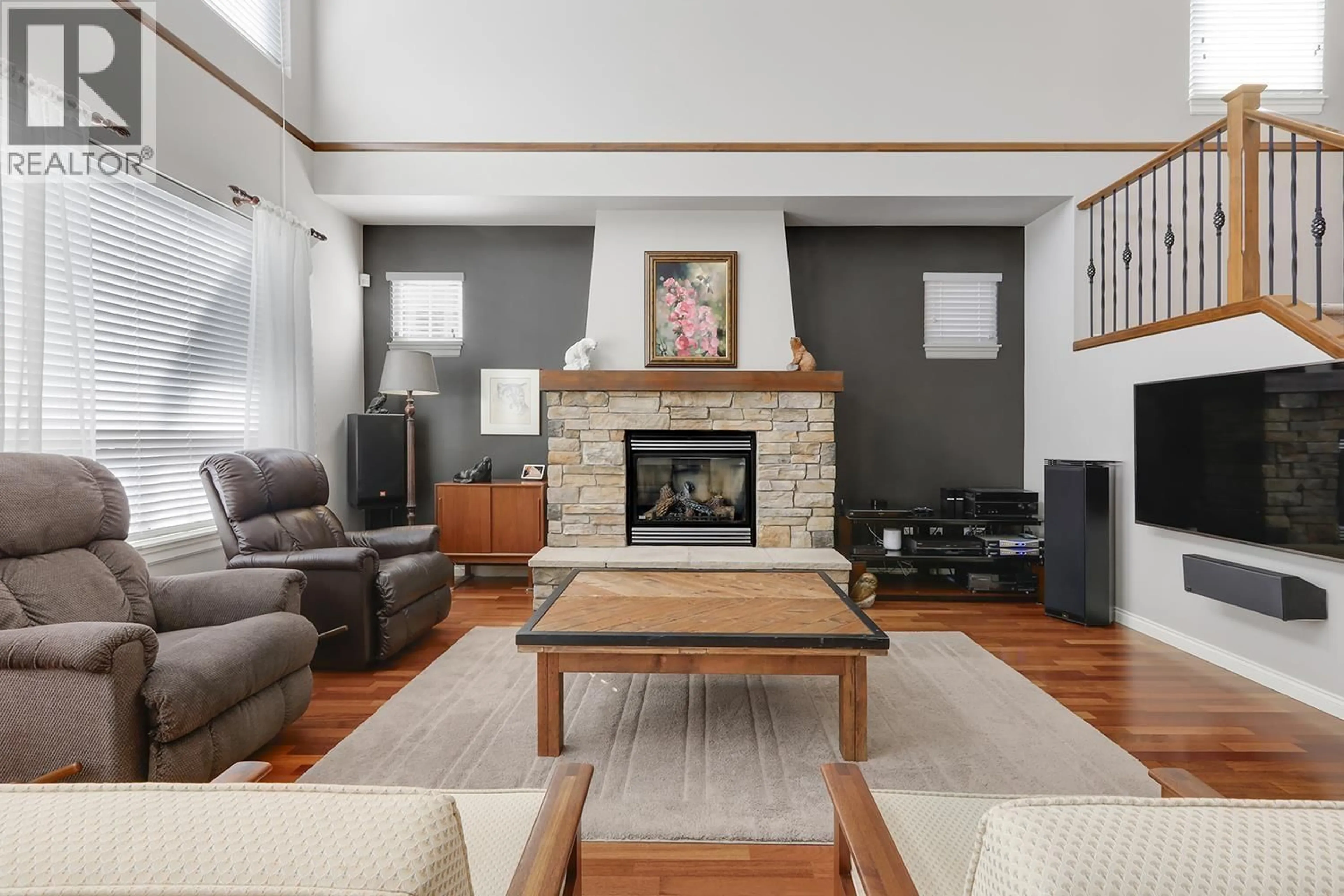 Living room with furniture, unknown for 13895 DOCKSTEADER LOOP, Maple Ridge British Columbia V4R0A2