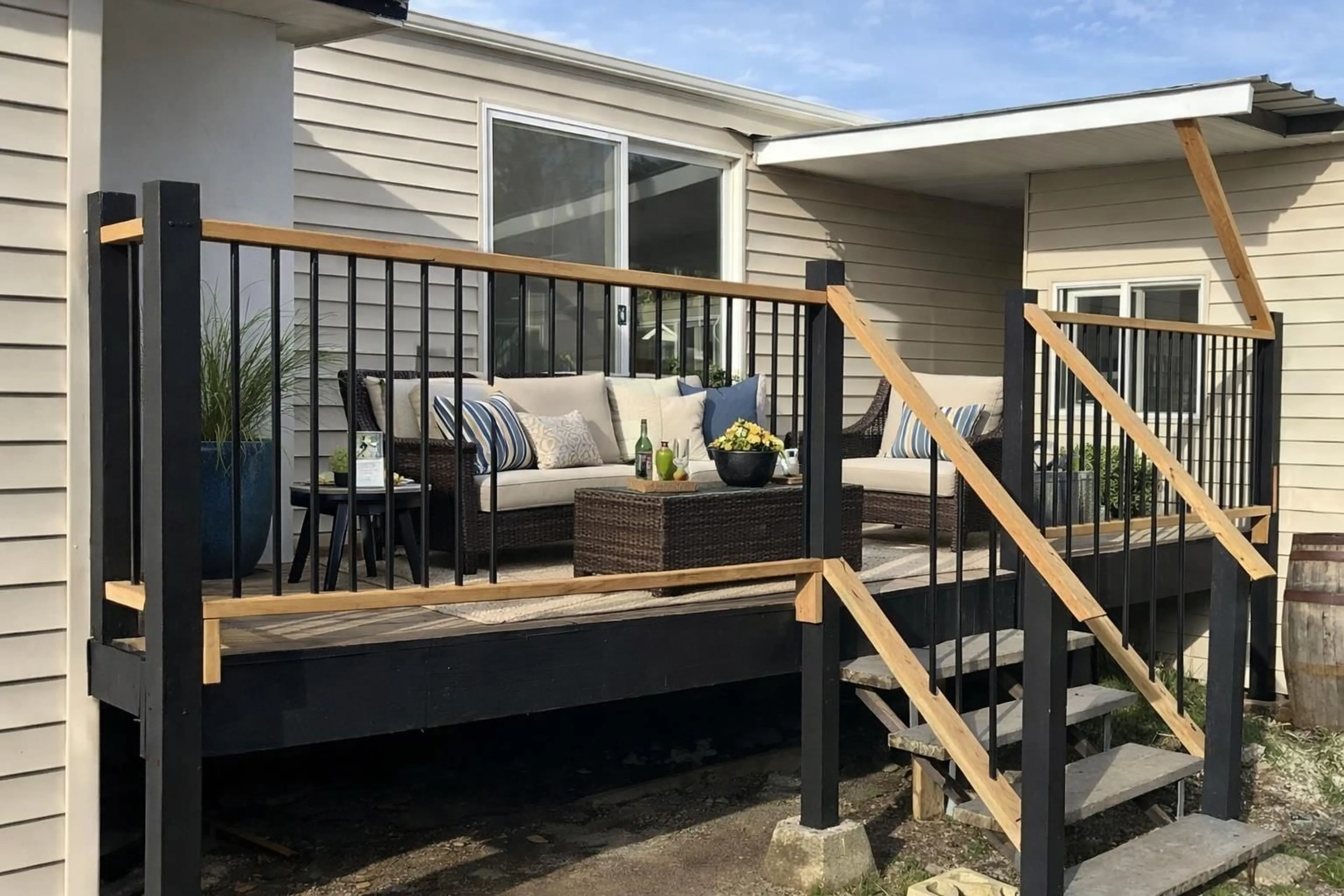 Patio, street for 9 - 3031 200 STREET, Langley British Columbia V2Z1N5