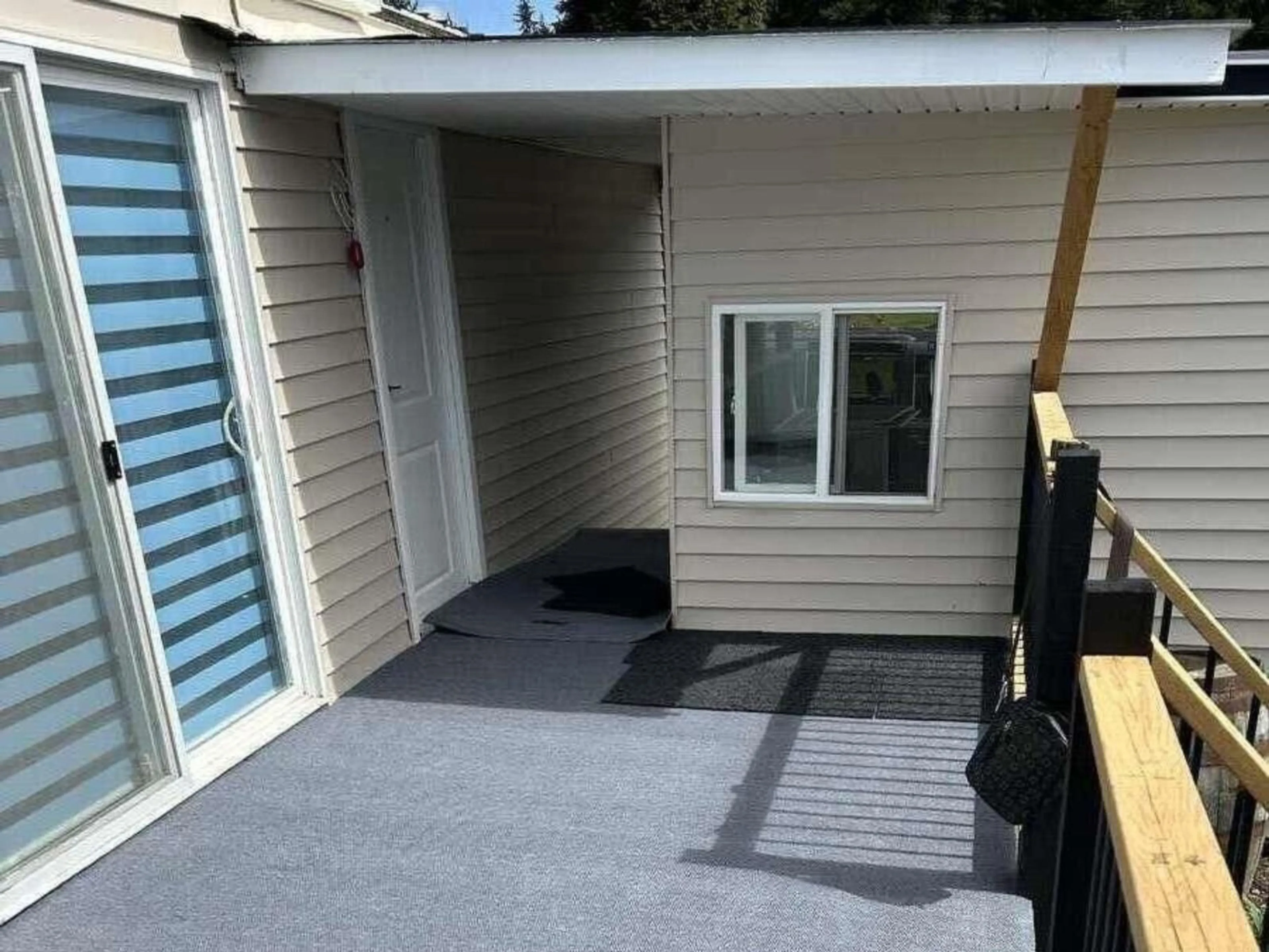 Patio, street for 9 - 3031 200 STREET, Langley British Columbia V2Z1N5