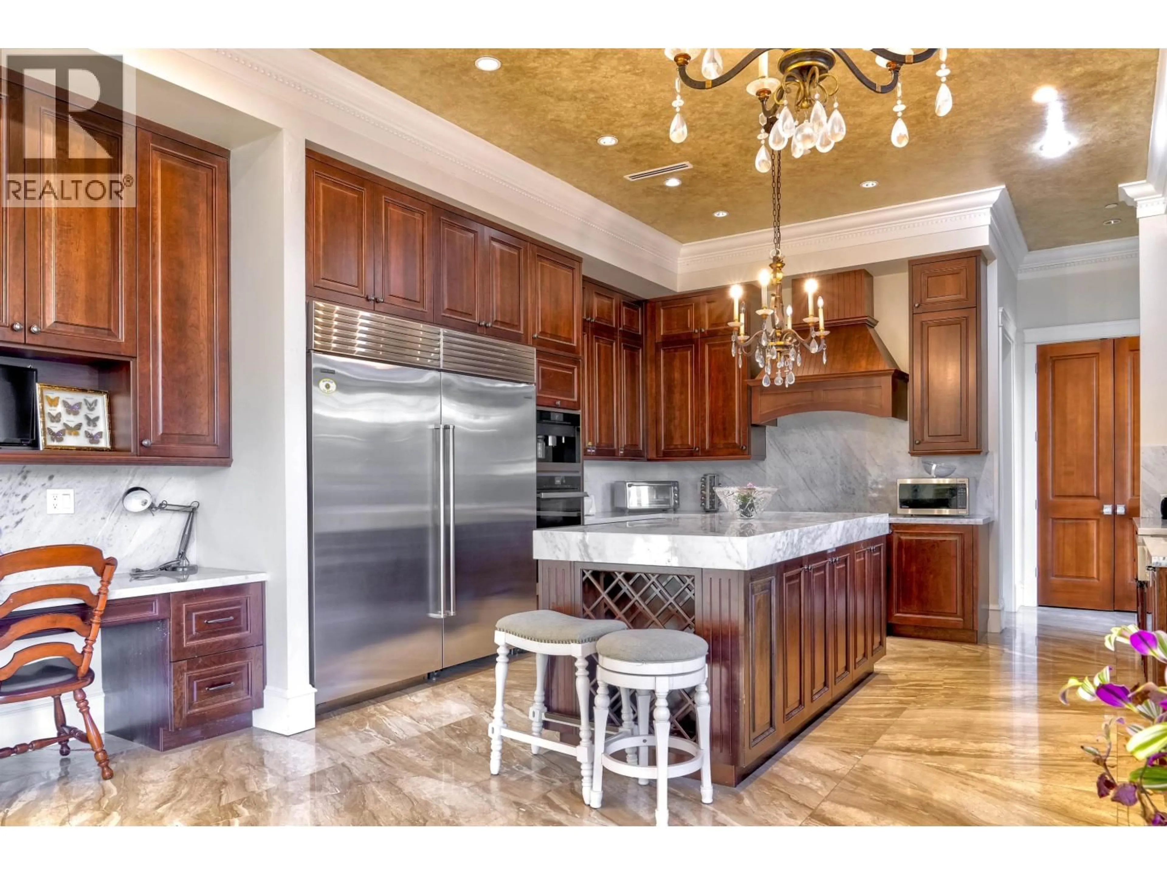 Open concept kitchen, ceramic/tile floor for 2237 37TH AVENUE, Vancouver British Columbia V6M1P2